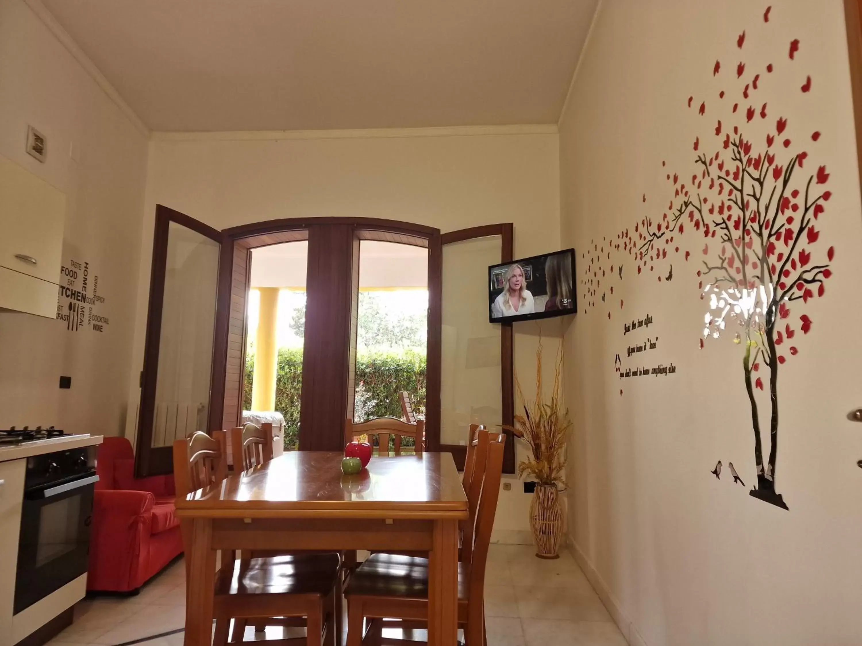 kitchen, Dining Area in La Collina di Montegrappa - Villa e Residence