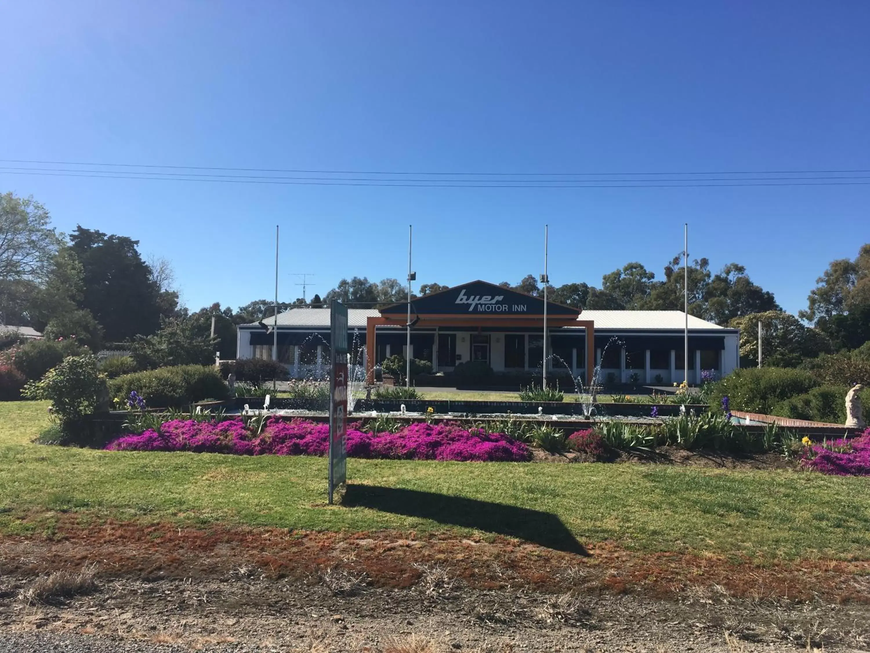 Property Building in Byer Fountain Motor Inn