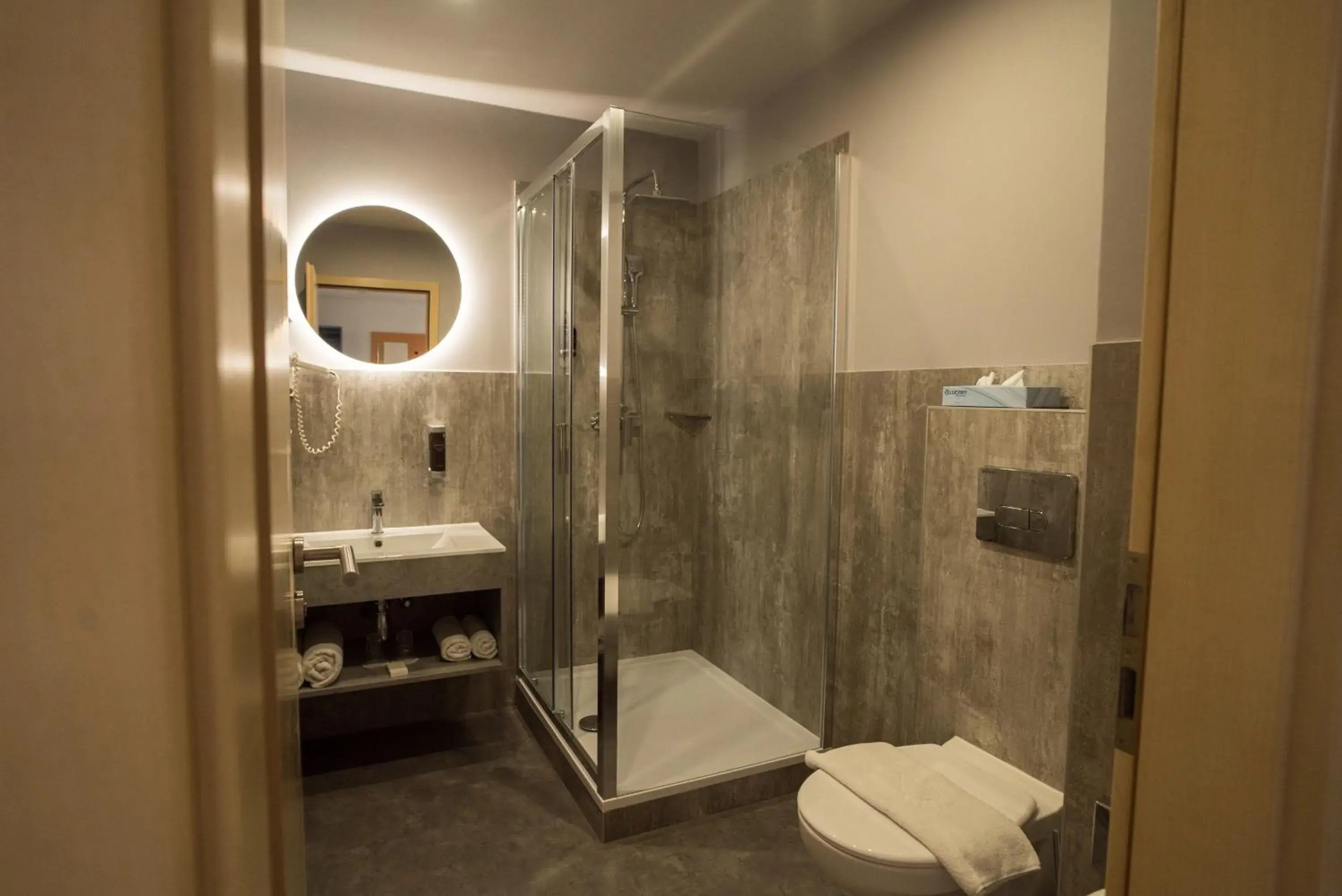 Bathroom in Hotel Civitas