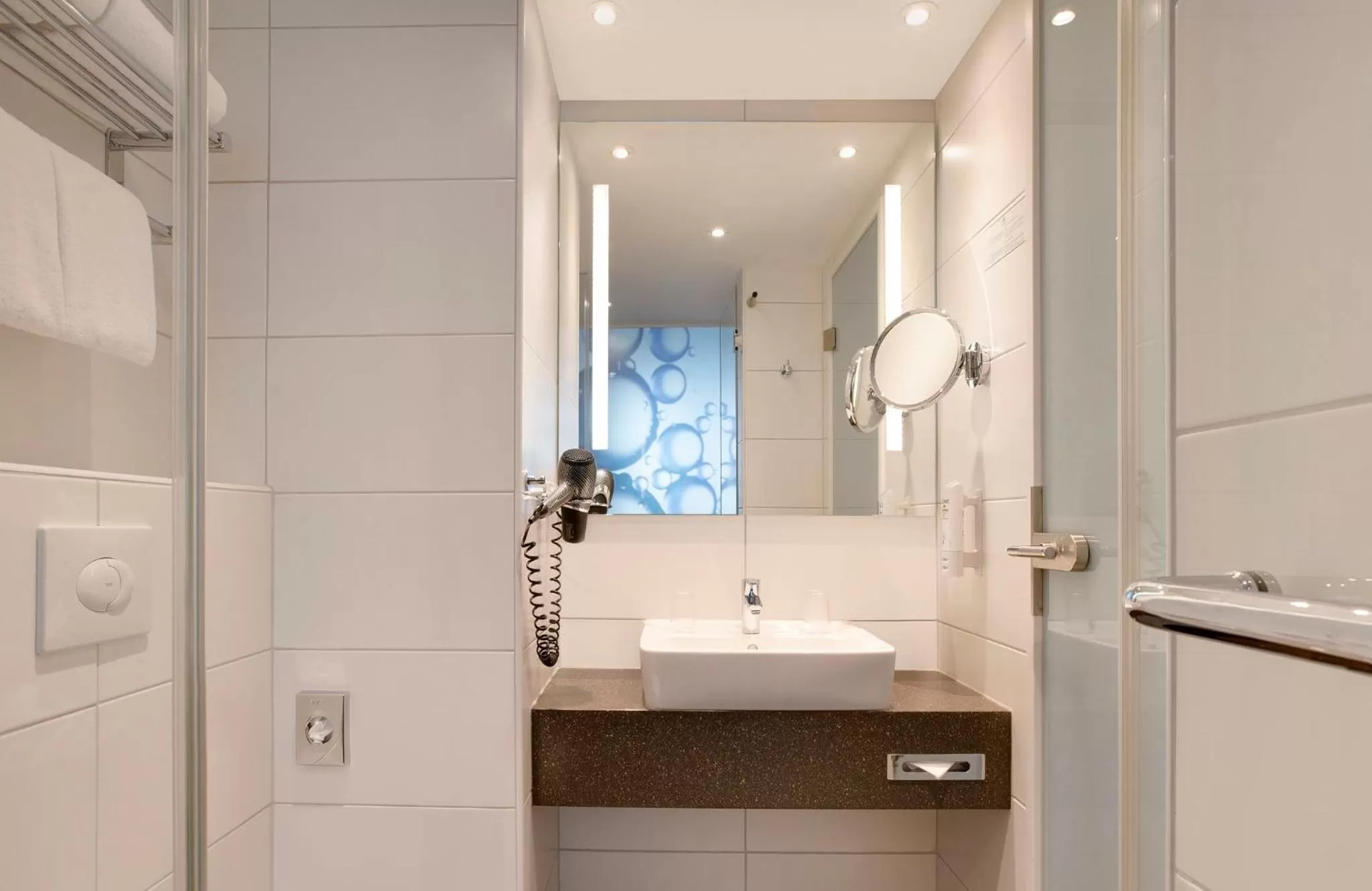 Bathroom in Holiday Inn Berlin City East Side by IHG