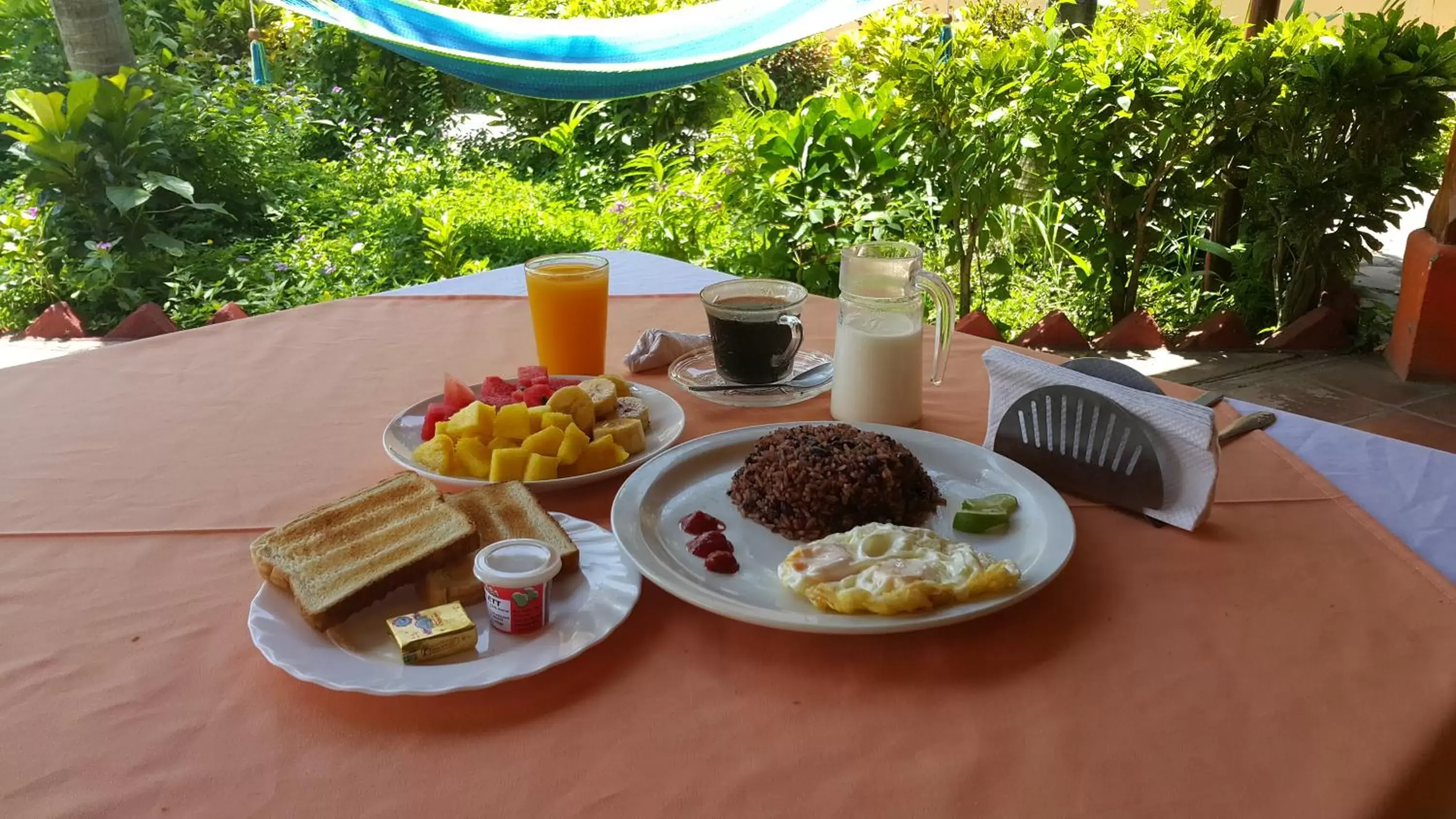 Continental breakfast in Hotel El Maltese