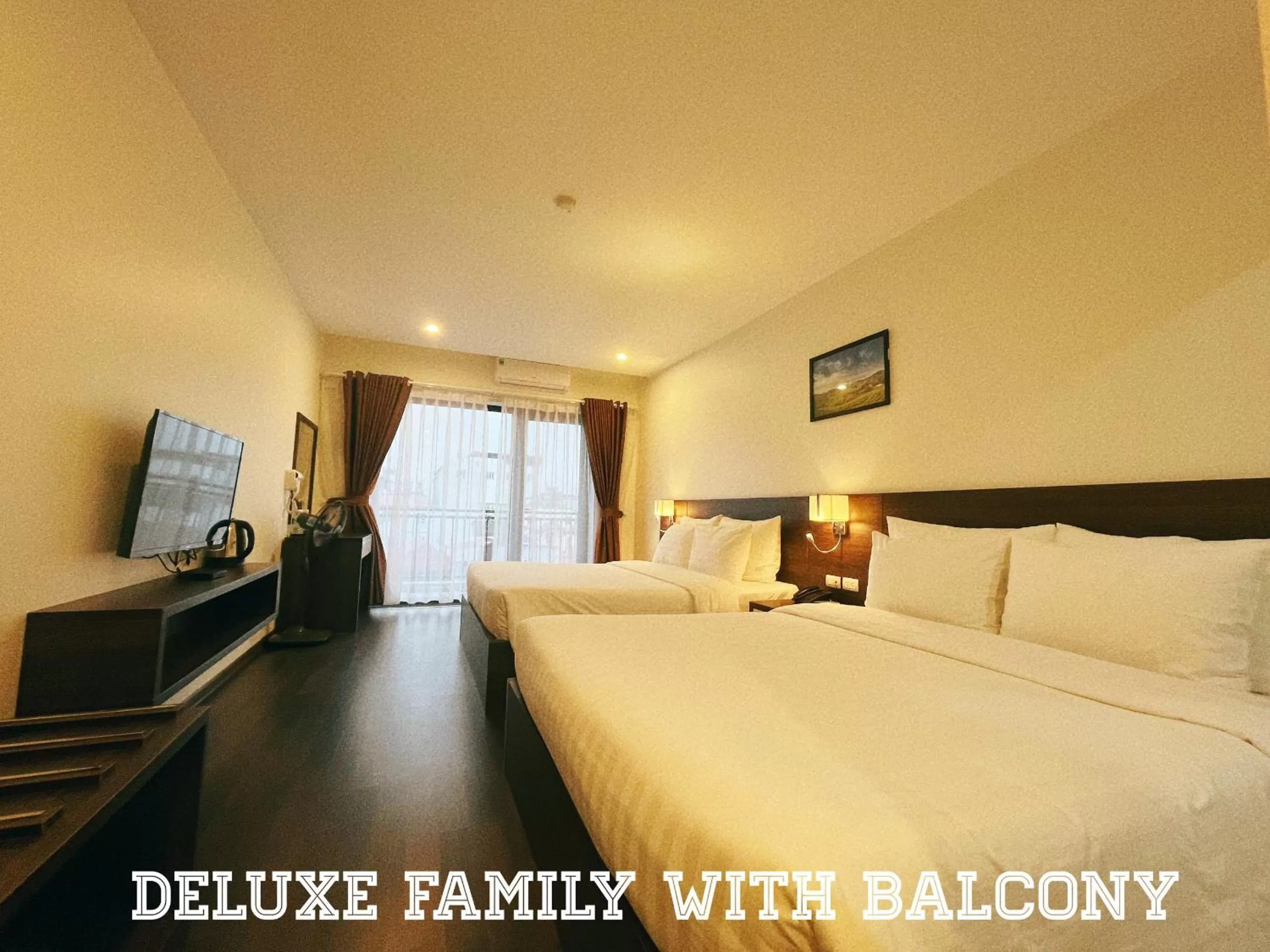 Photo of the whole room, Bed in Paragon House and Residence