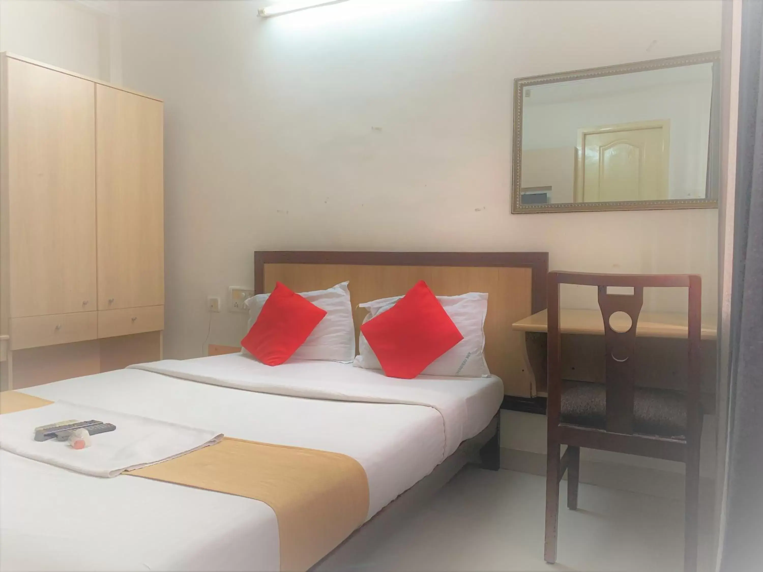 Bed in Hotel Half Moon Chennai Bed in Hotel Half Moon Chennai