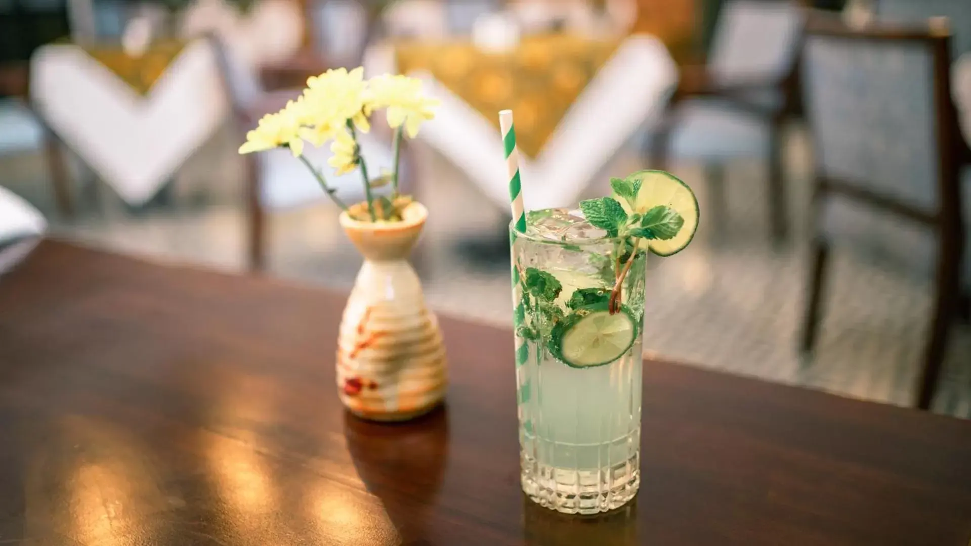 Non alcoholic drinks, Drinks in Hotel Des Indes Menteng