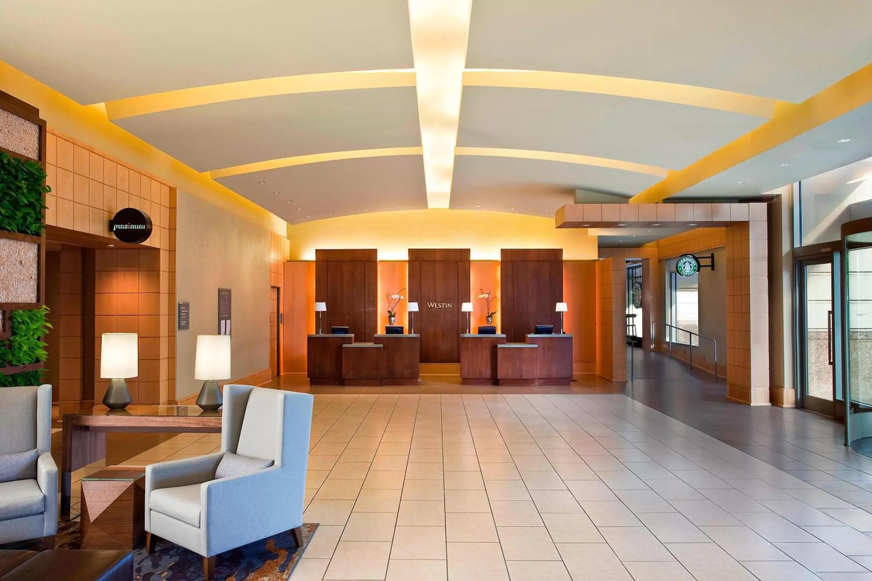 Lobby or reception in The Westin Arlington