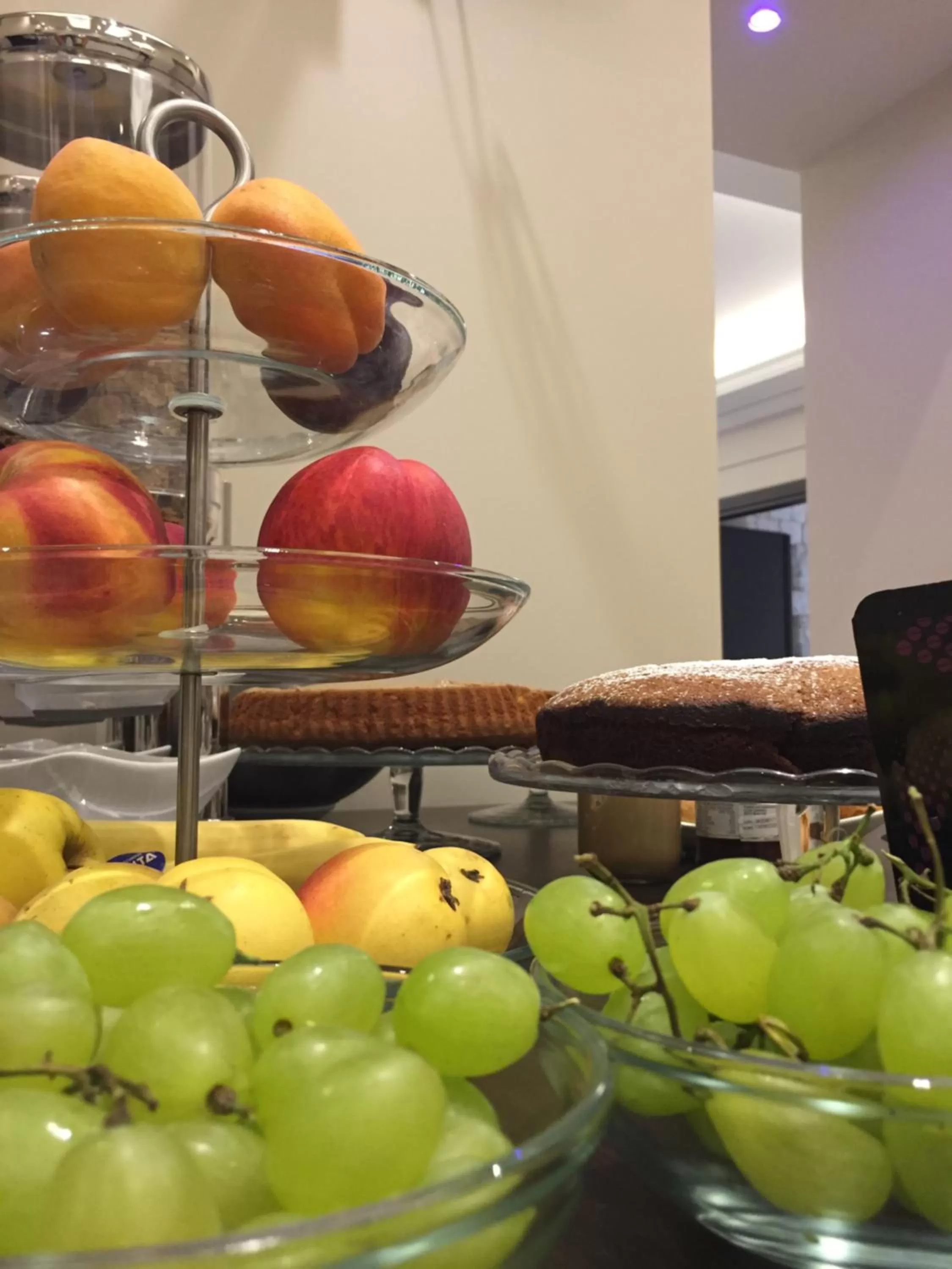 Continental breakfast in Beatus Suites And Rooms B&B