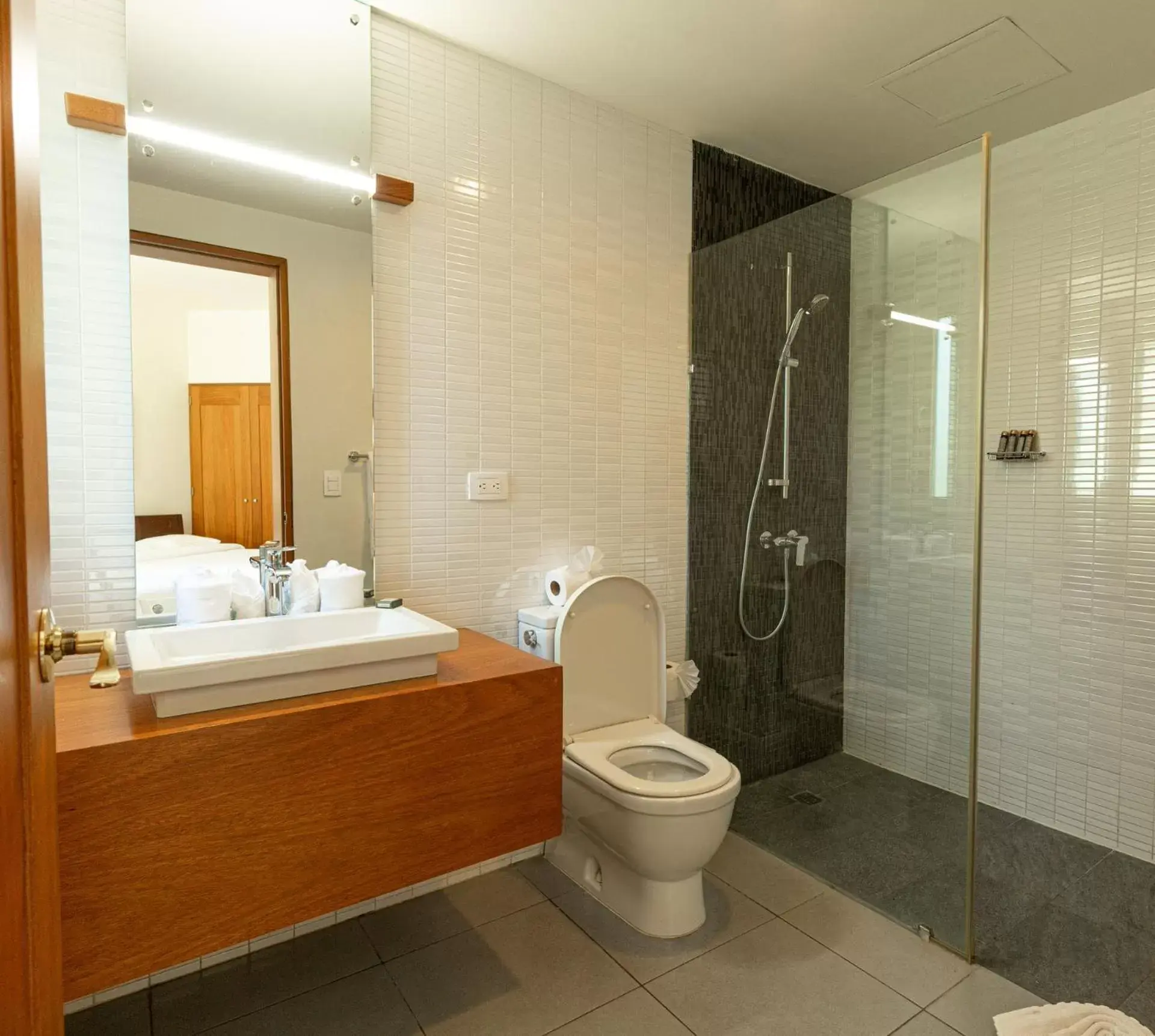 Bathroom in Ultravioleta Boutique Residences