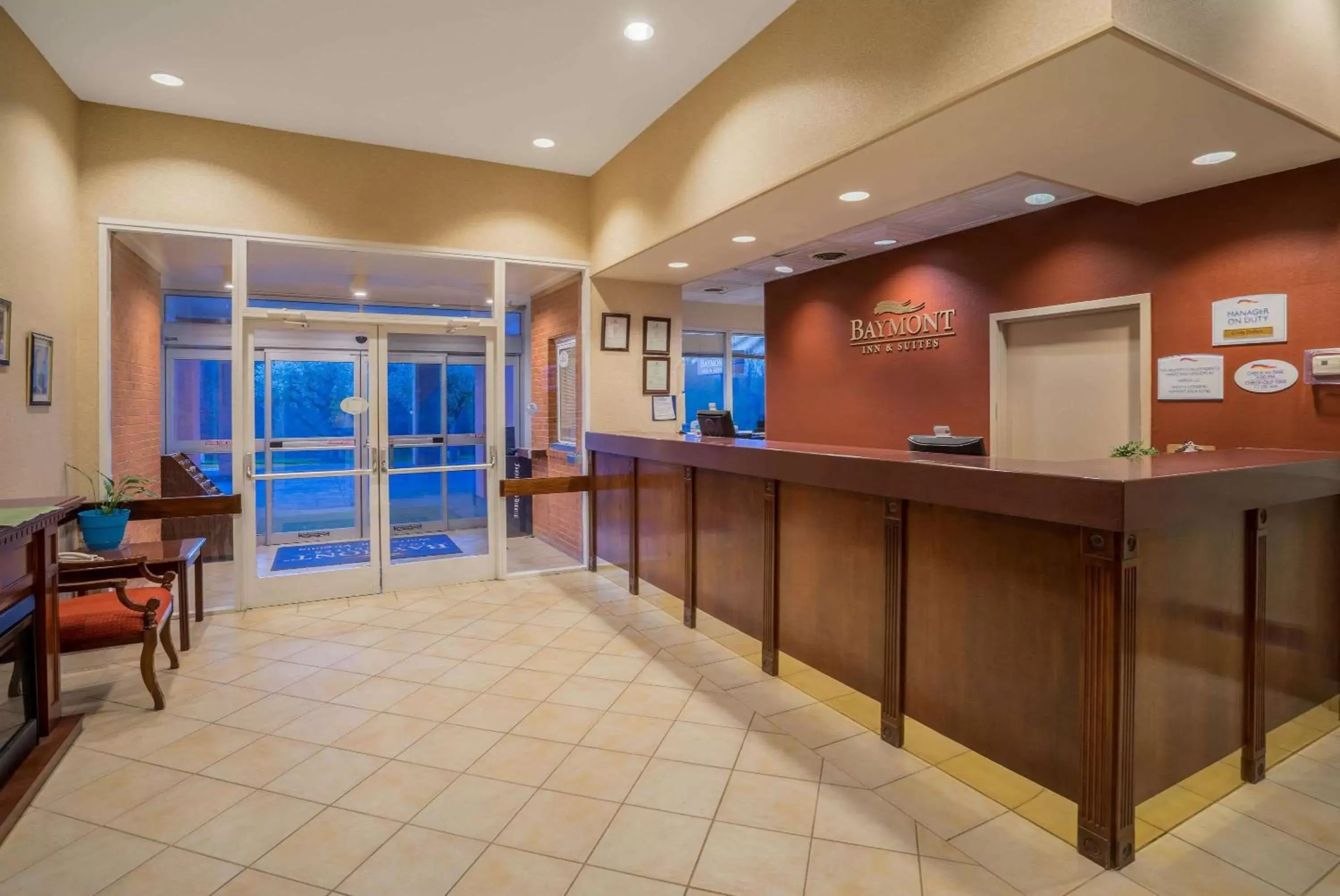 Lobby or reception in Baymont by Wyndham Warrenton Lobby or reception in Baymont by Wyndham Warrenton