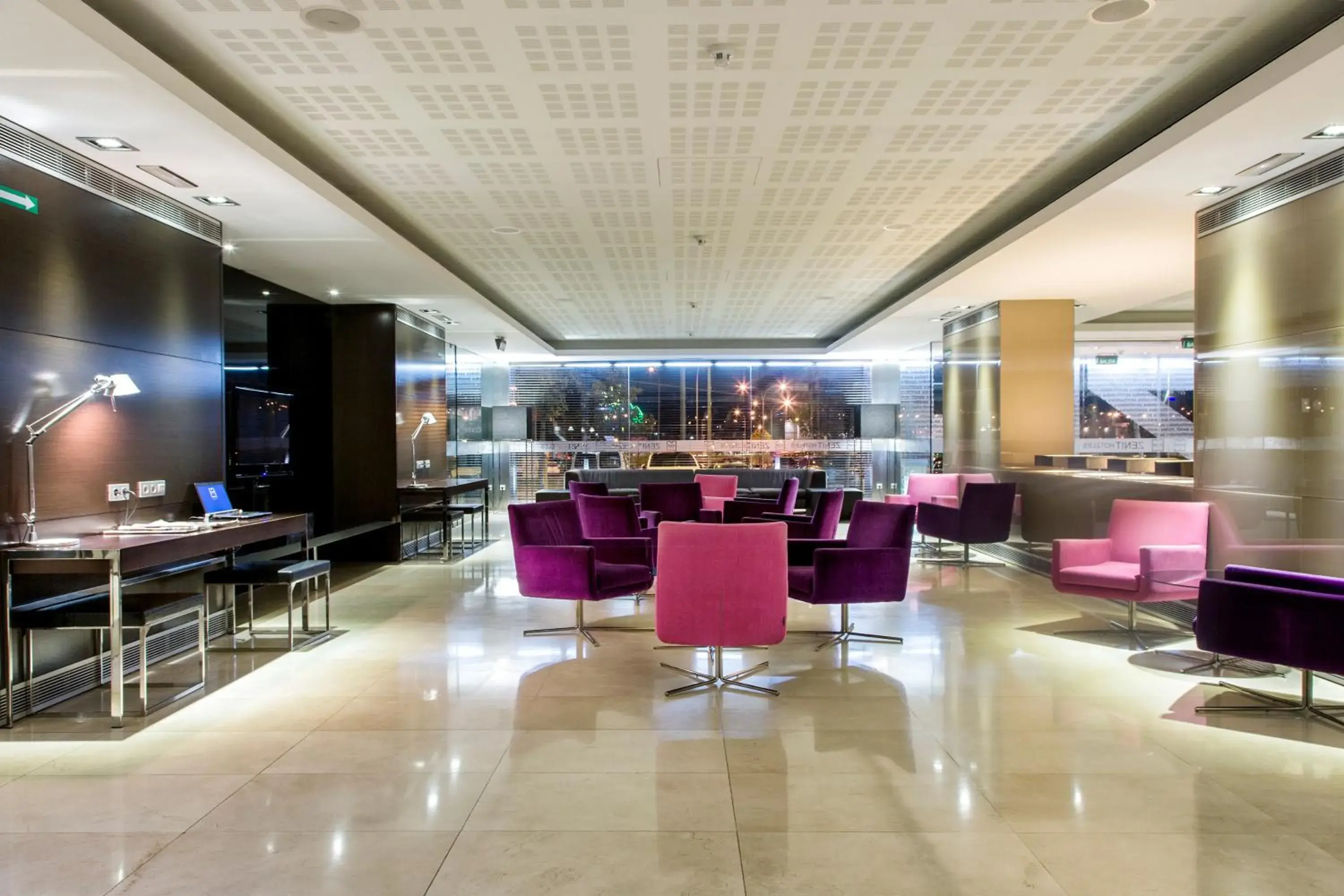 Lobby or reception, Lounge/Bar in Hotel Zenit Pamplona