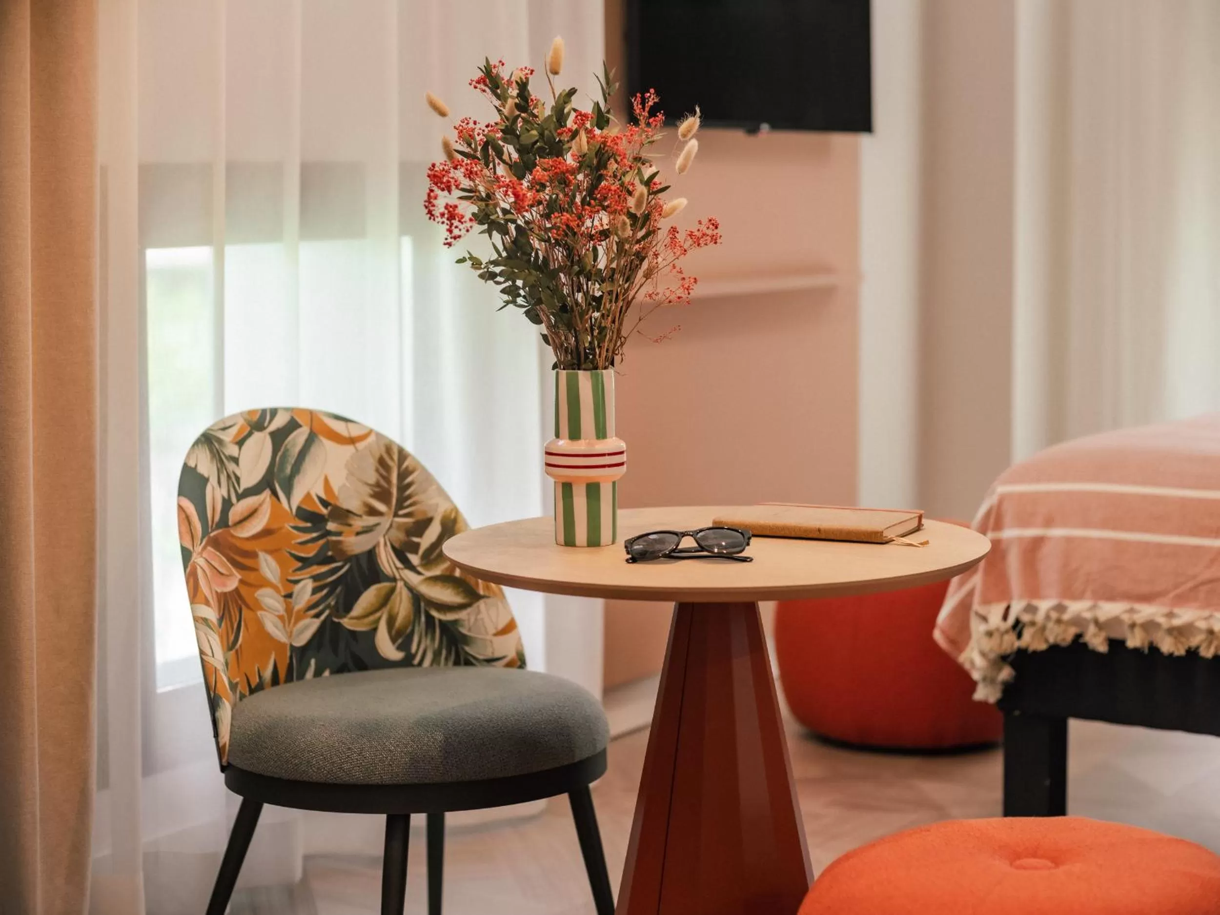 Living room in Ibis Styles Sevilla City Santa Justa