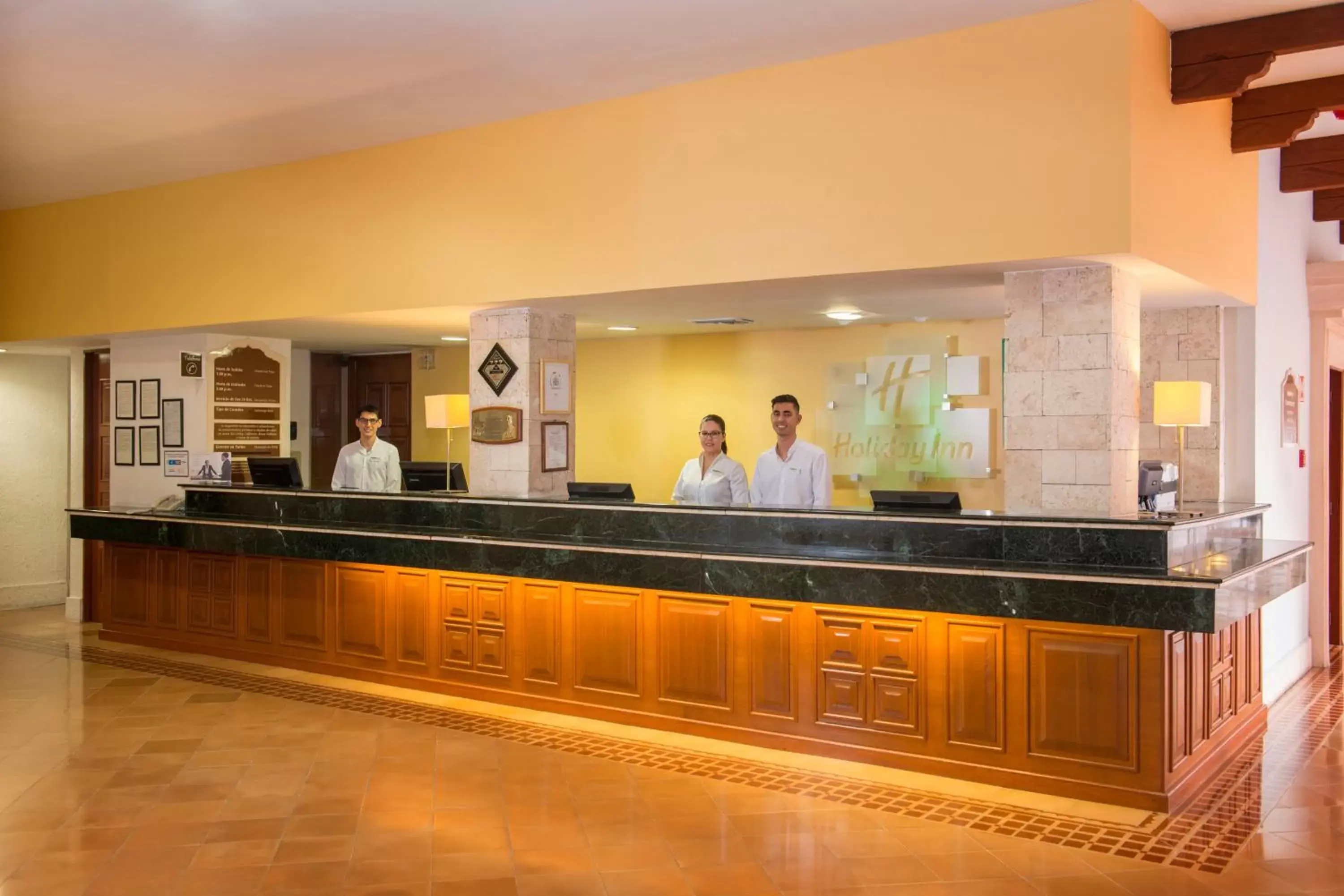 Property building, Lobby/Reception in Holiday Inn Merida, an IHG Hotel