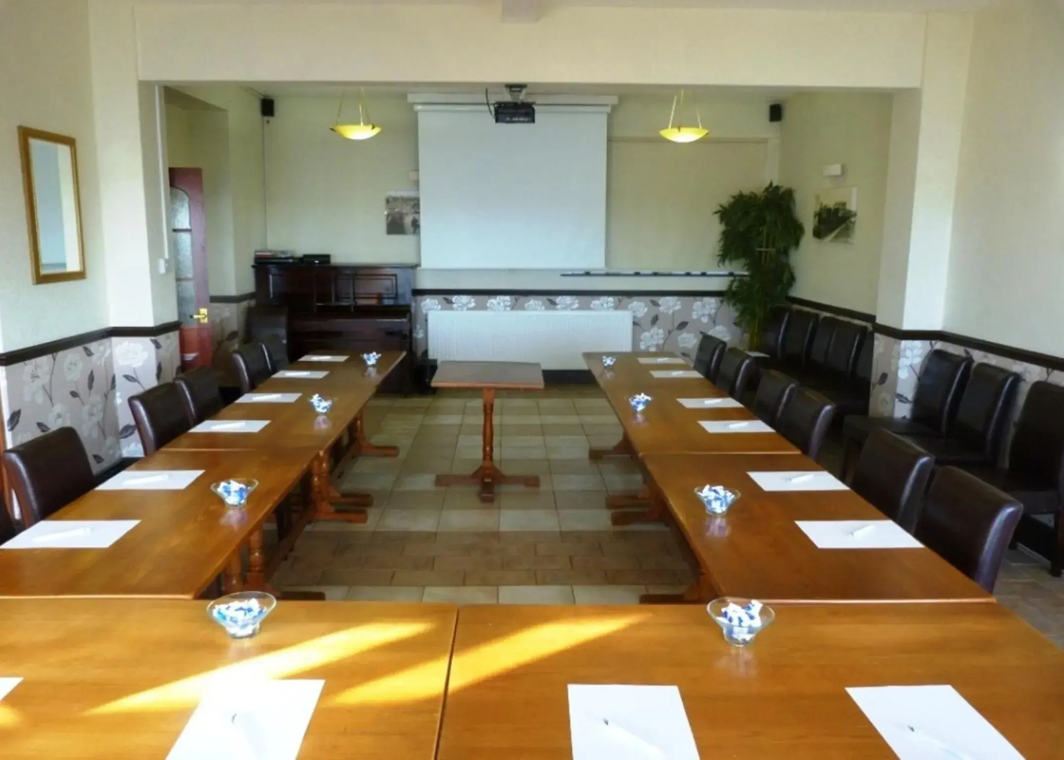 Business facilities in Bailey Ground Hotel