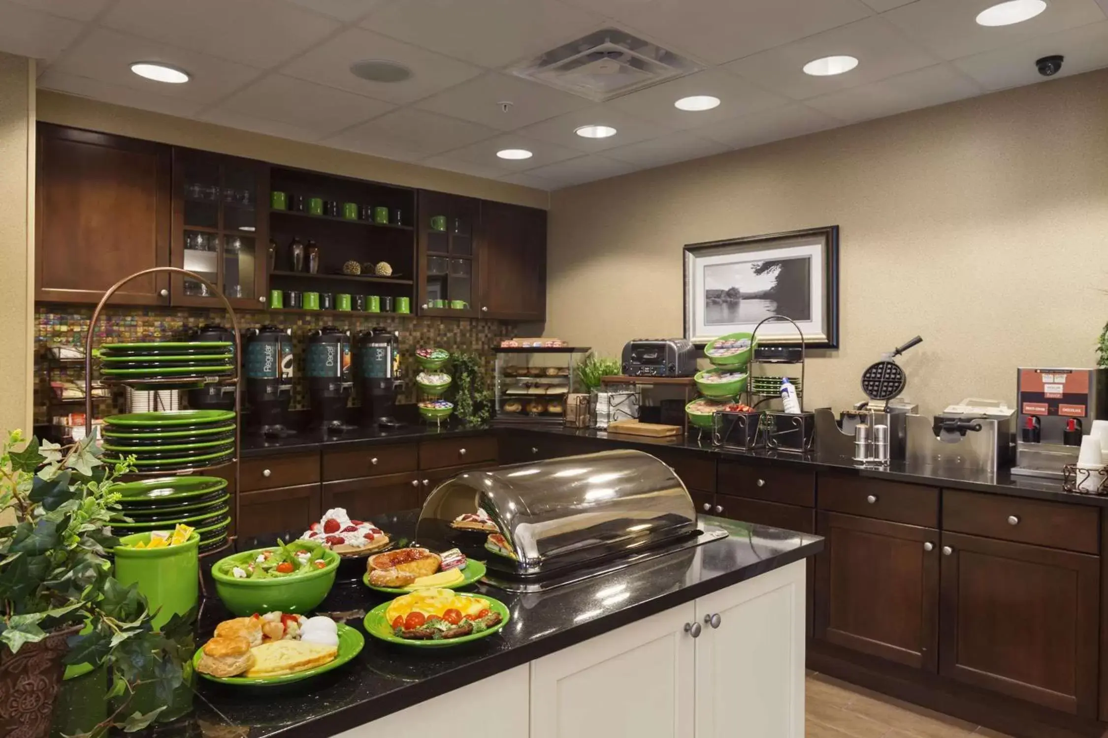 Restaurant/places to eat in Homewood Suites by Hilton Binghamton/Vestal