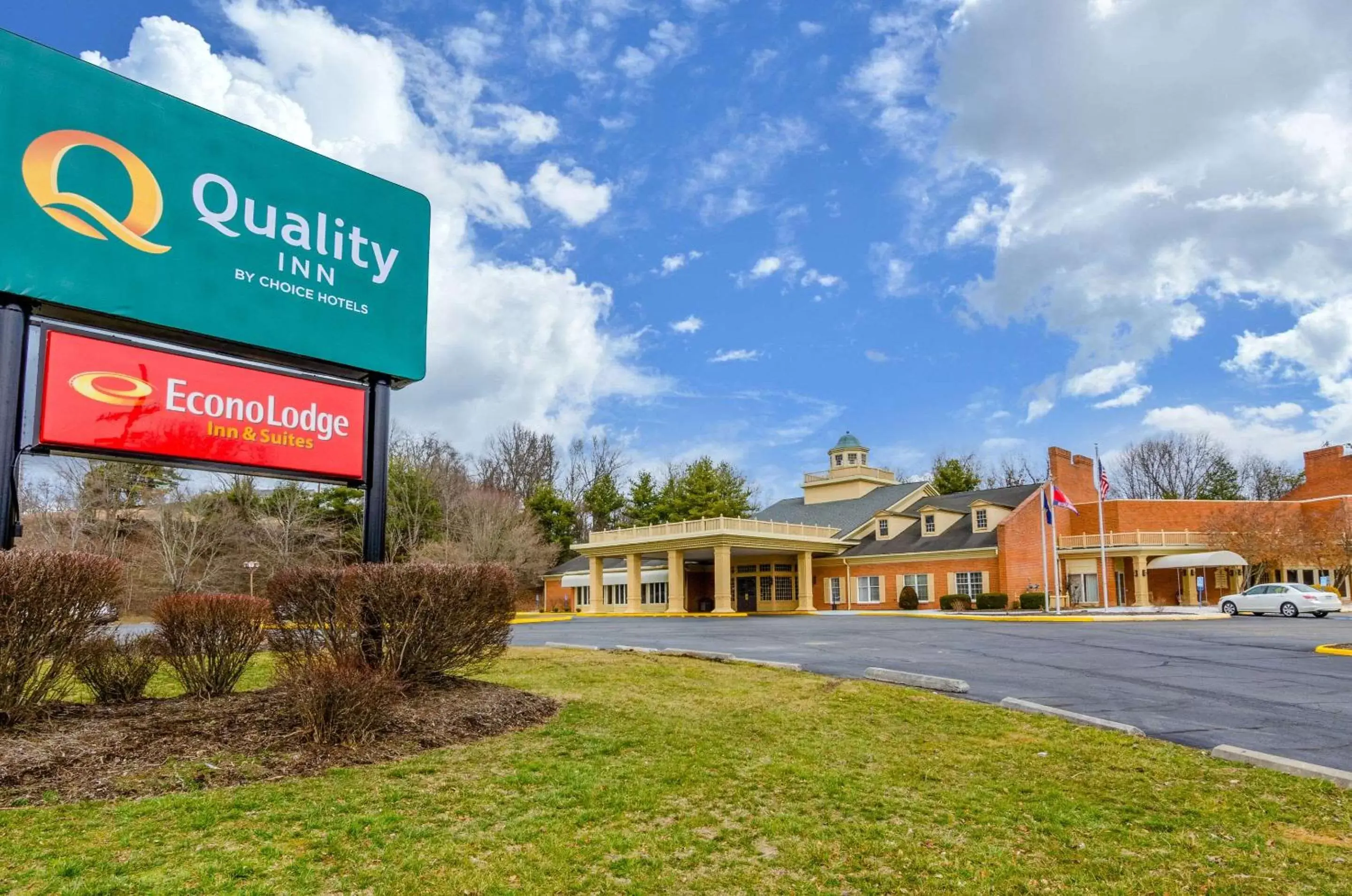 Property building in Quality Inn Radford-West Blacksburg I-81 Property building in Quality Inn Radford-West Blacksburg I-81