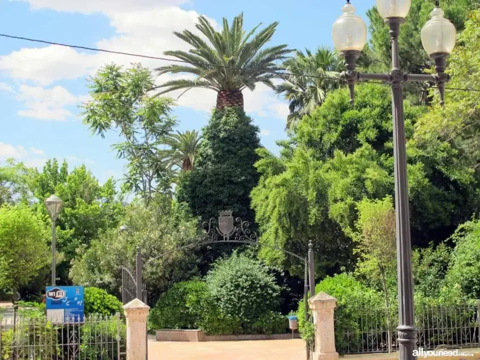 Nearby landmark, Garden in Hotel Monreal Jumilla