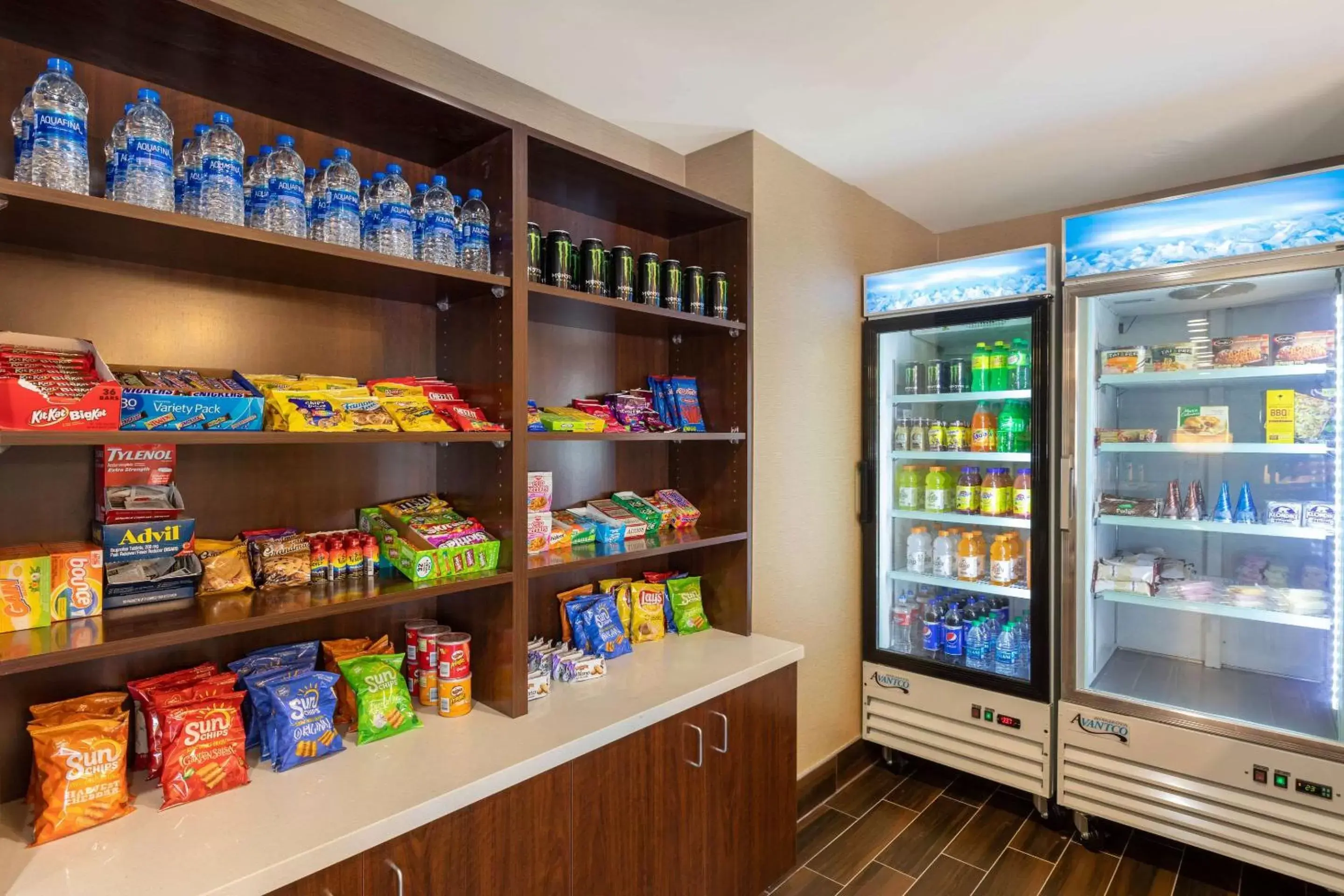 Other, Supermarket/Shops in Comfort Inn & Suites Near Ontario Airport