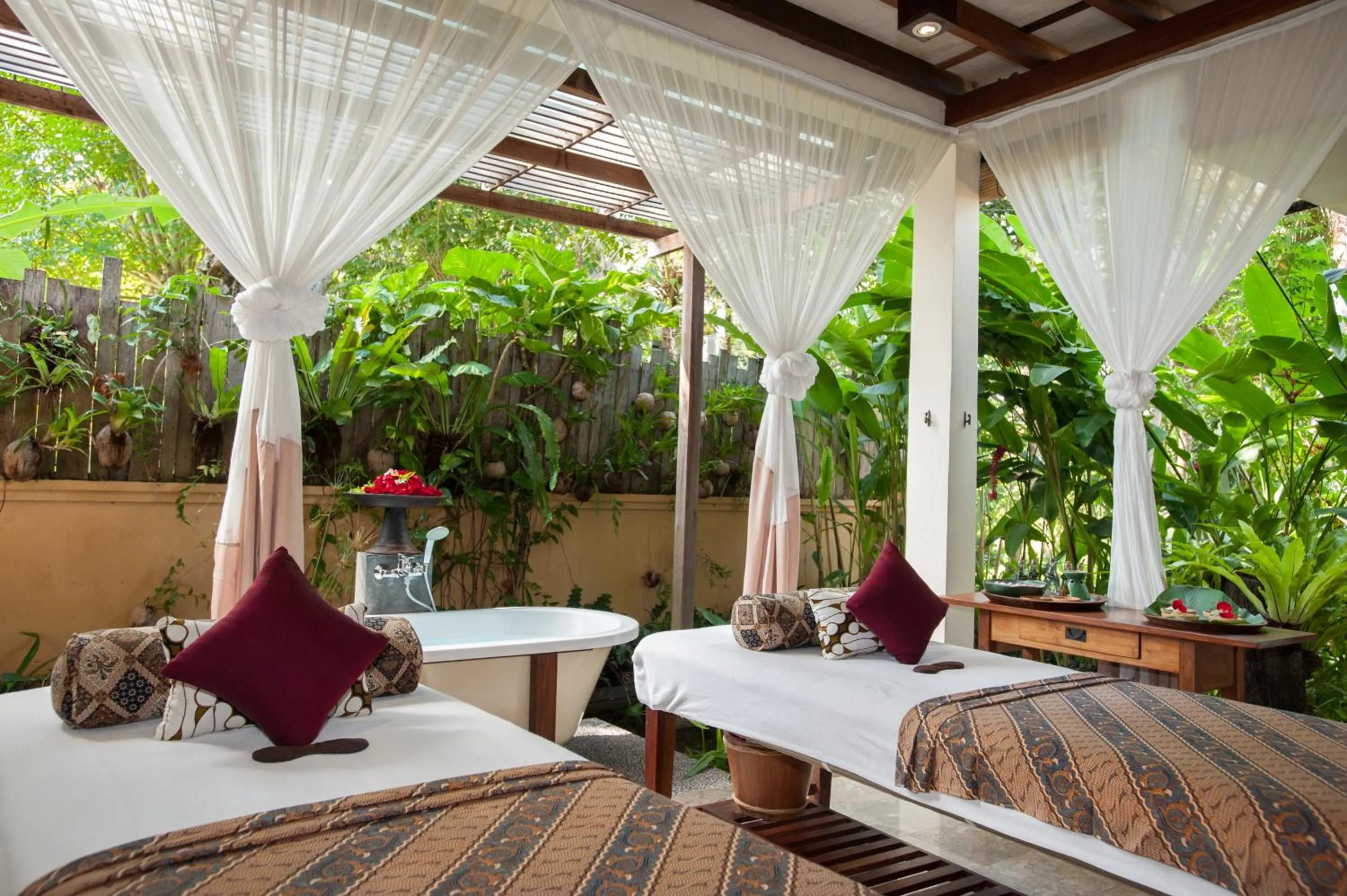 Massage, Bed in Komaneka at Monkey Forest Ubud