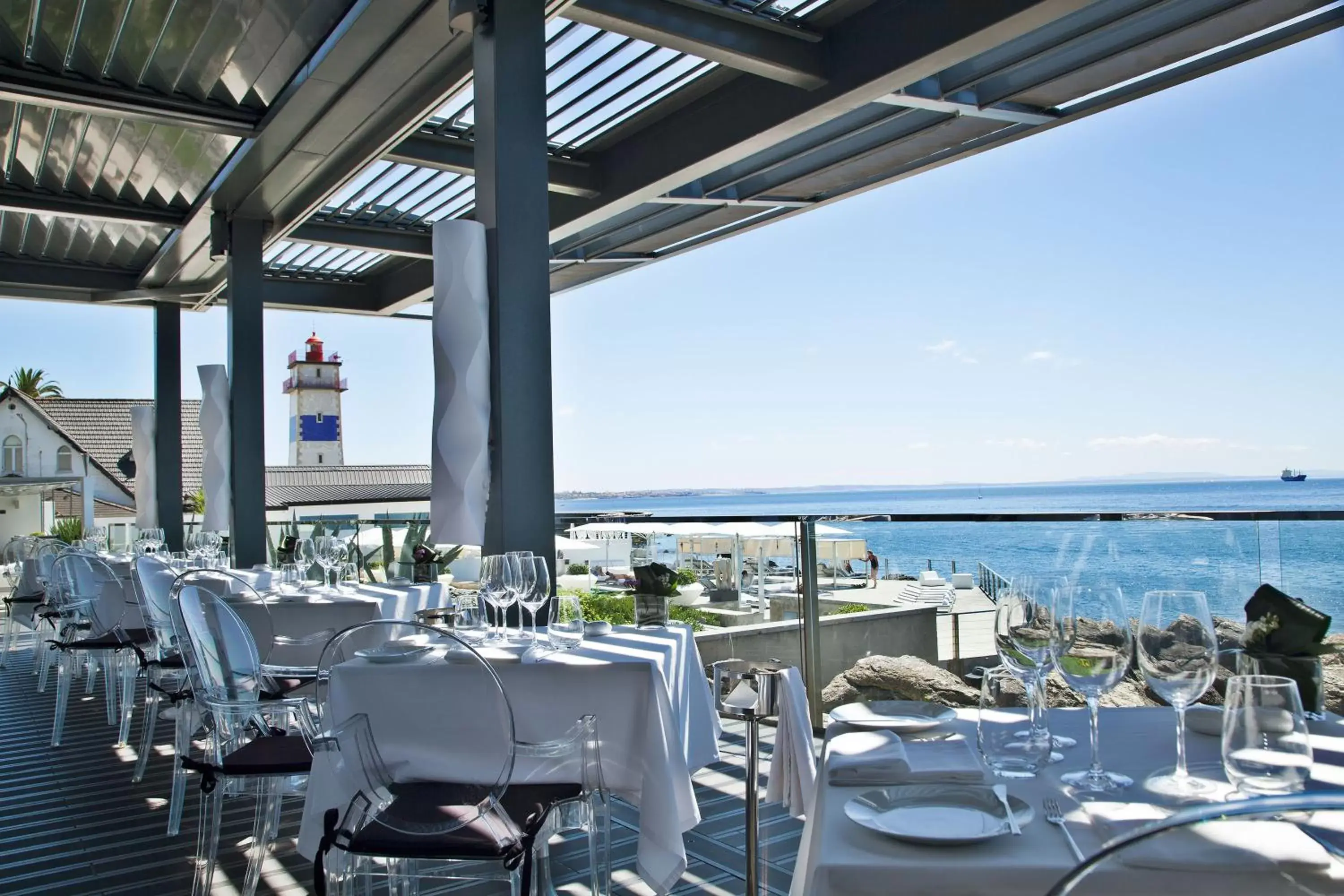 Restaurant/Places to Eat in Farol Hotel