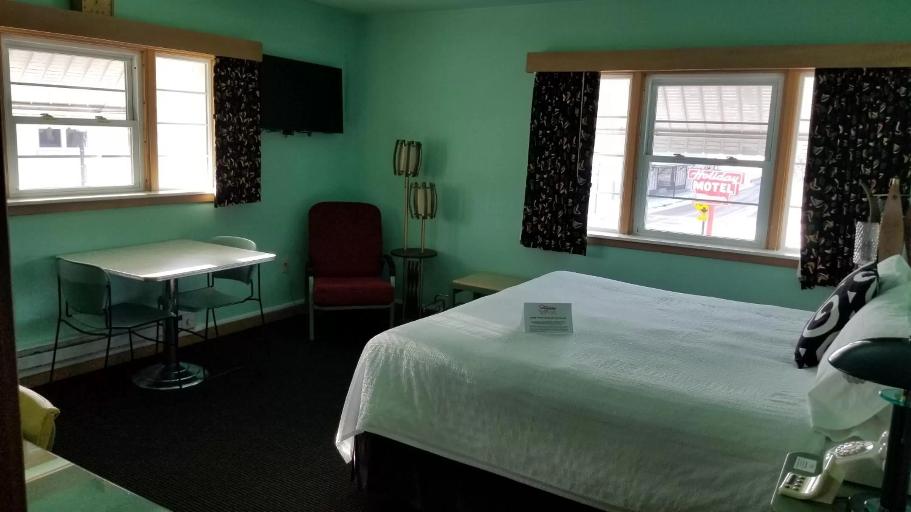 Bed in Holiday Music Motel