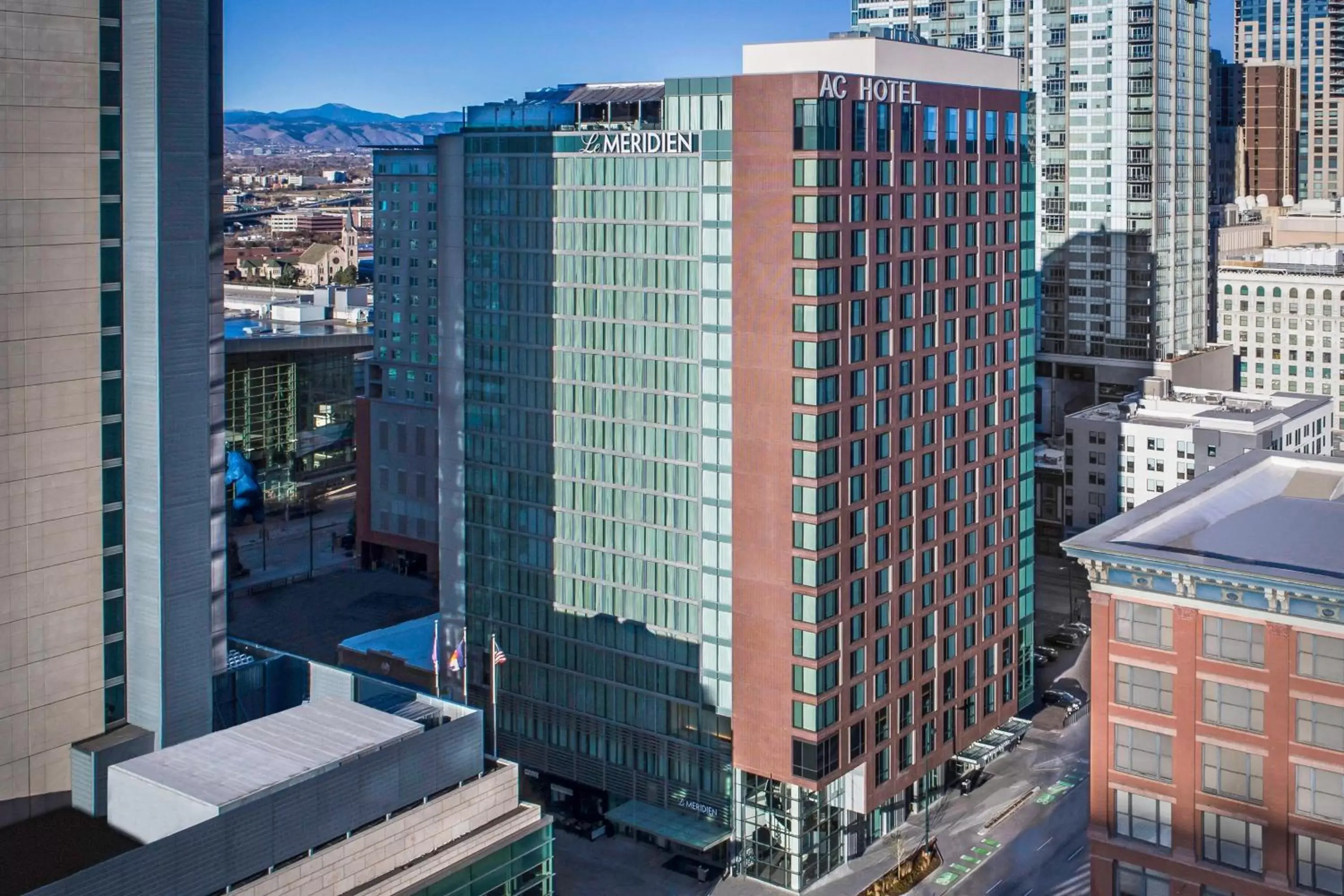 Property building in Le Méridien Denver Downtown