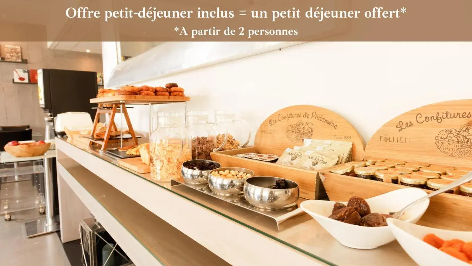 Buffet breakfast, Food in The Originals Boutique, Hôtel Neptune, Montpellier Sud (Inter-Hotel)