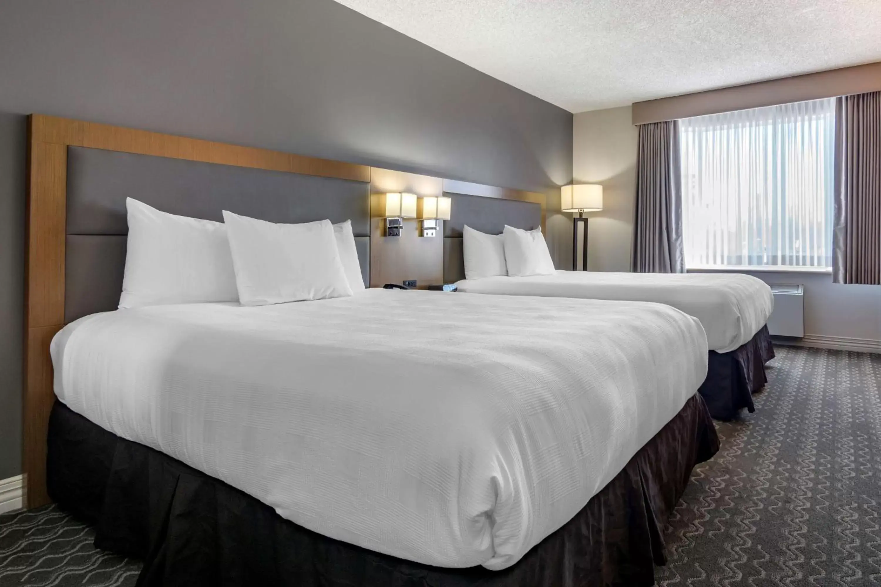 Bedroom, Bed in Best Western Plus Vancouver Airport Hotel Bedroom, Bed in Best Western Plus Vancouver Airport Hotel
