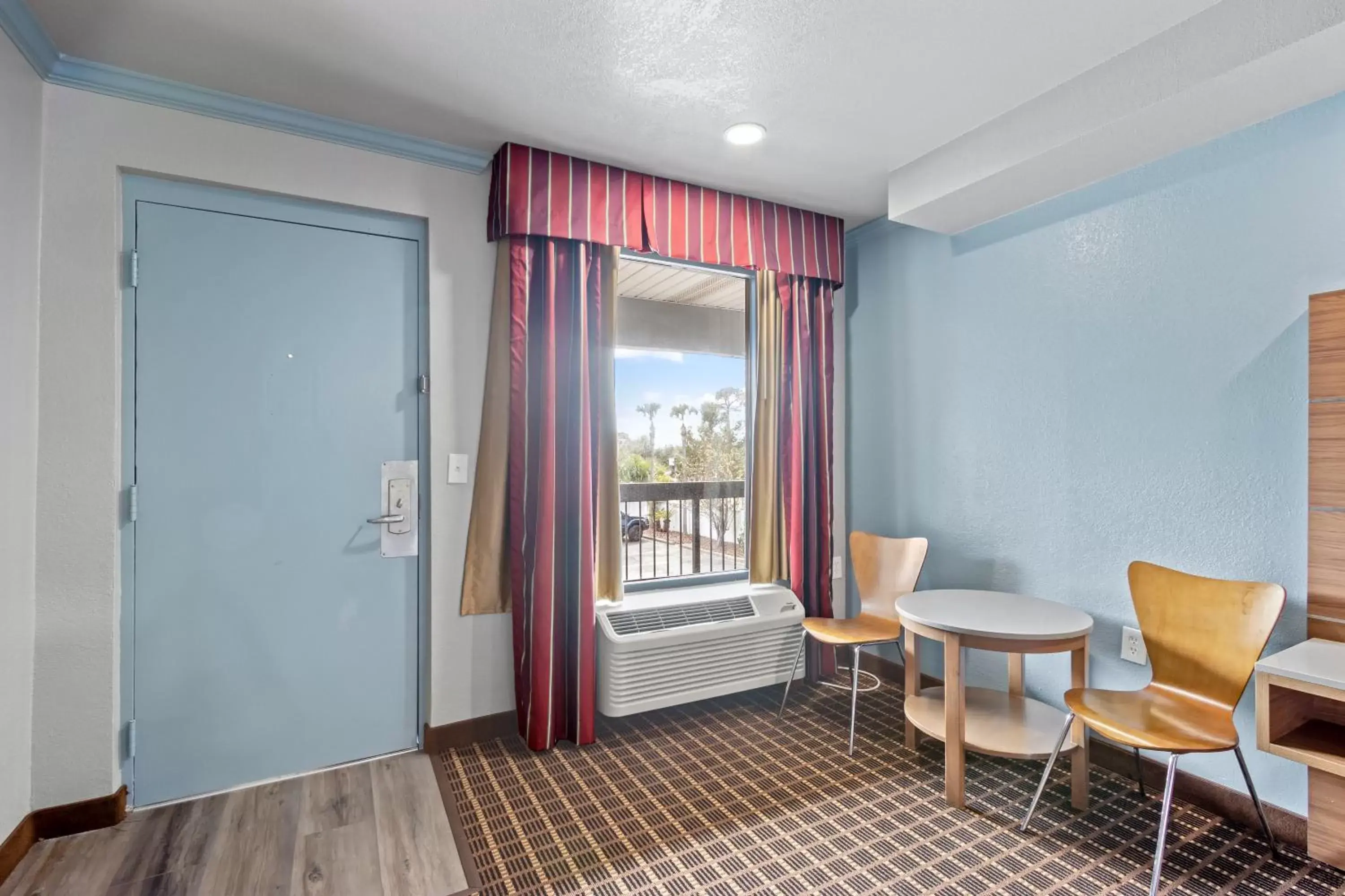 Bedroom in Regency Inn Near Boardwalk & Hurlburt Field