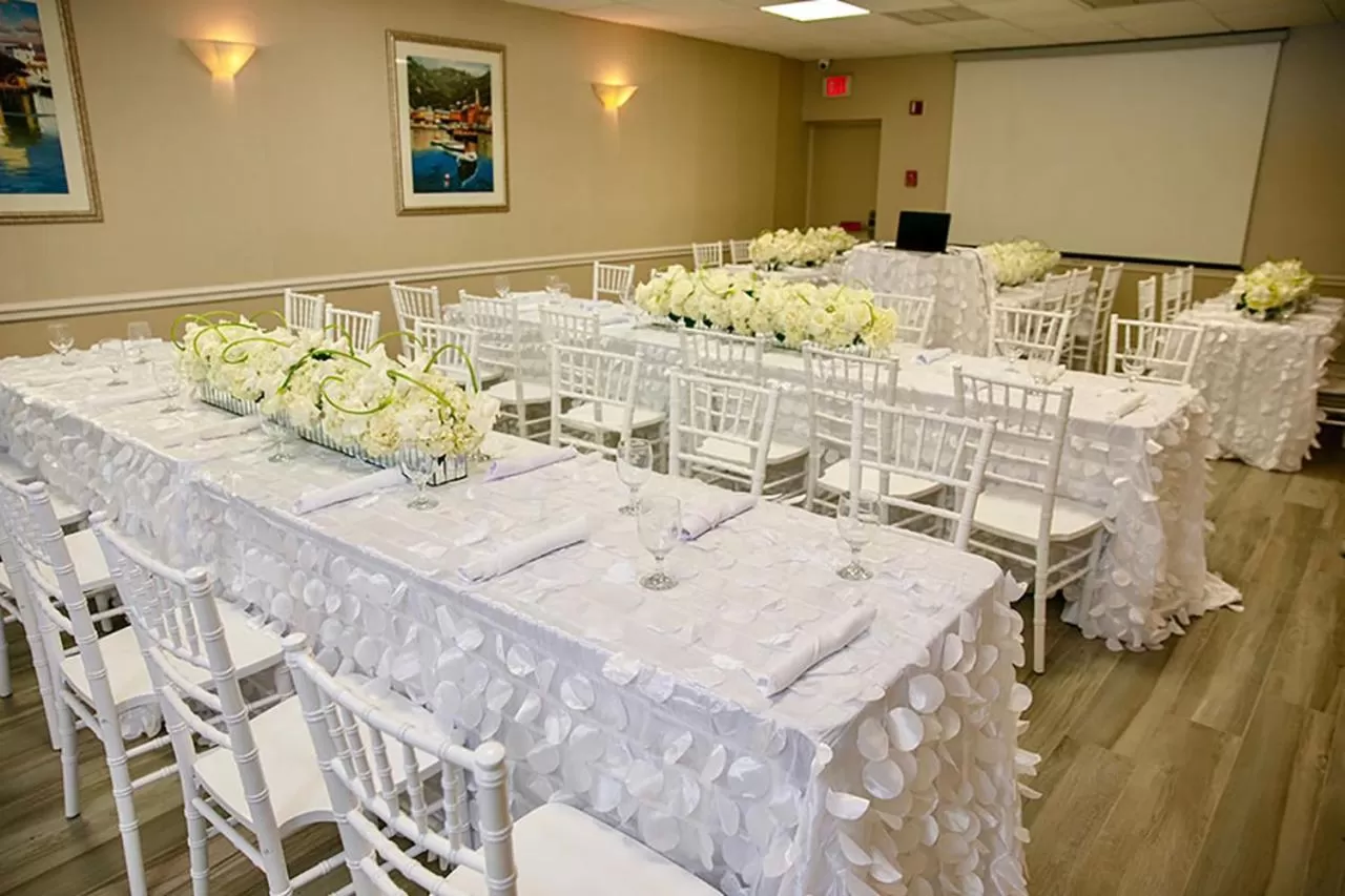 Banquet/Function facilities in Comfort Inn Oceanside Deerfield Beach