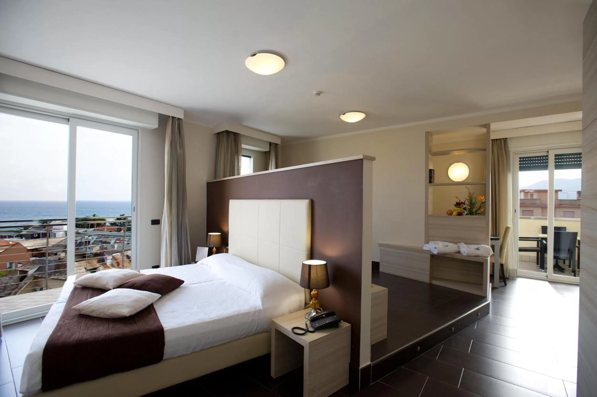 Photo of the whole room, Bed in Excelsior Hotel E Appartamenti