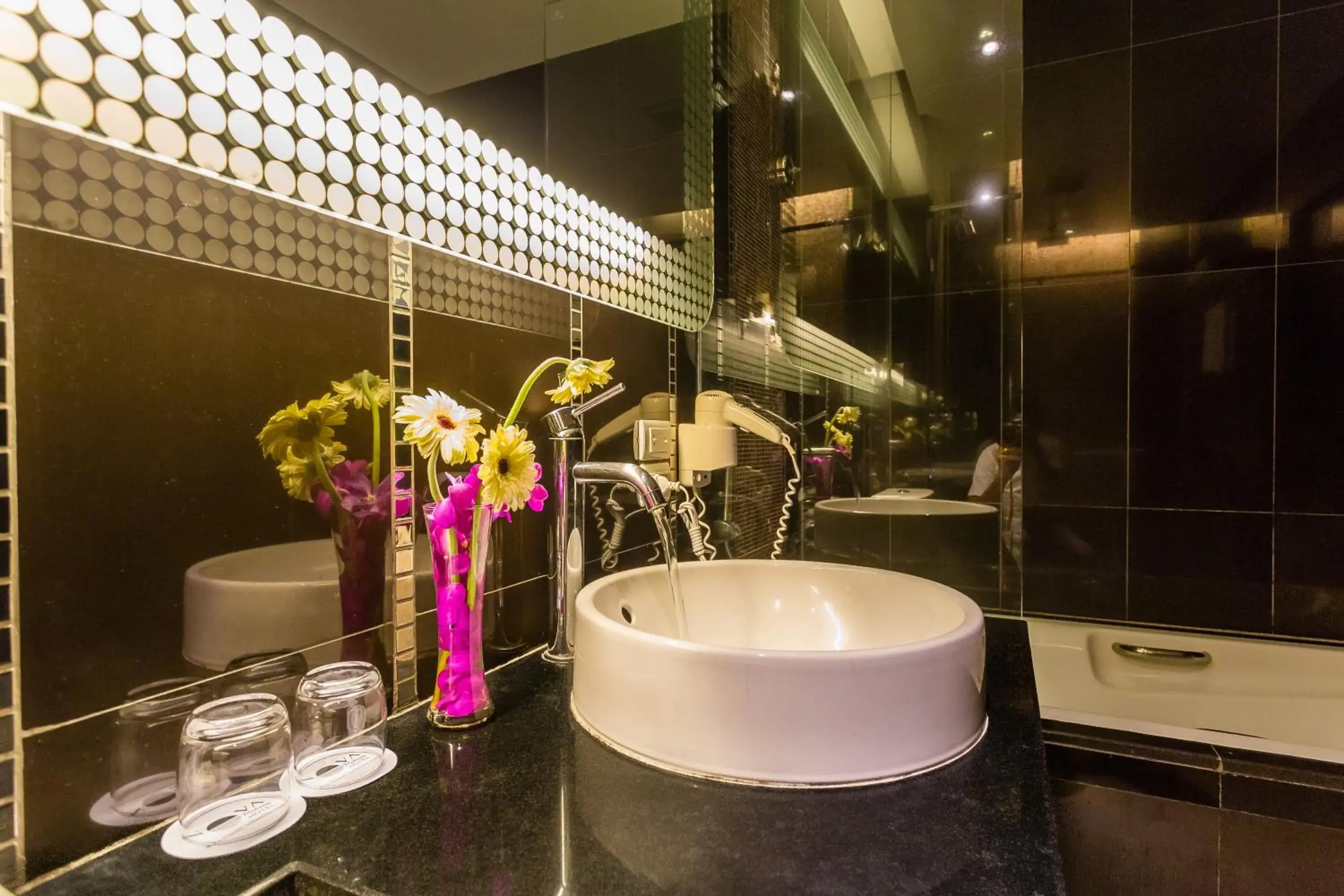 Shower, Bathroom in Nova Platinum Hotel