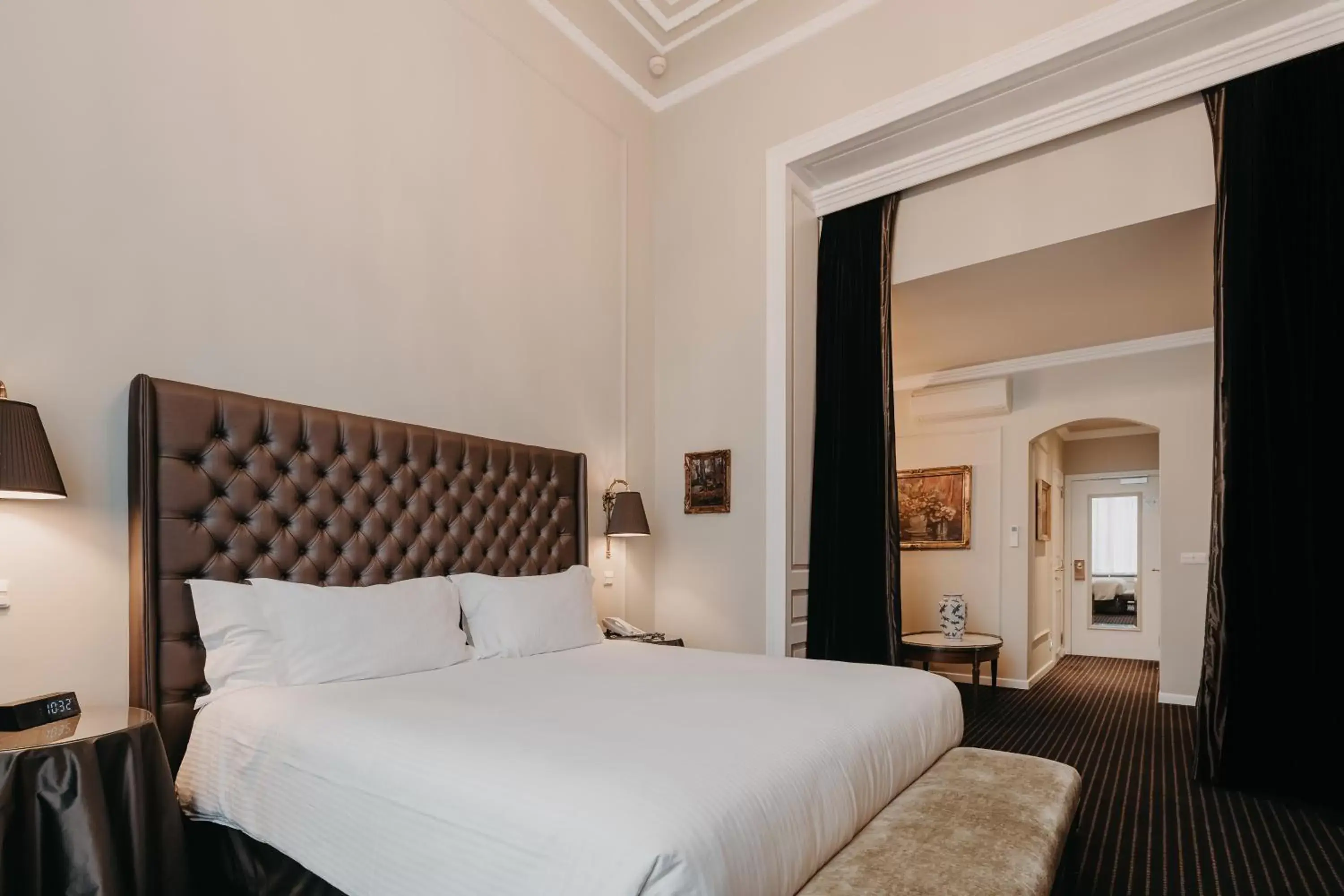 Bed in Hotel Manos Premier