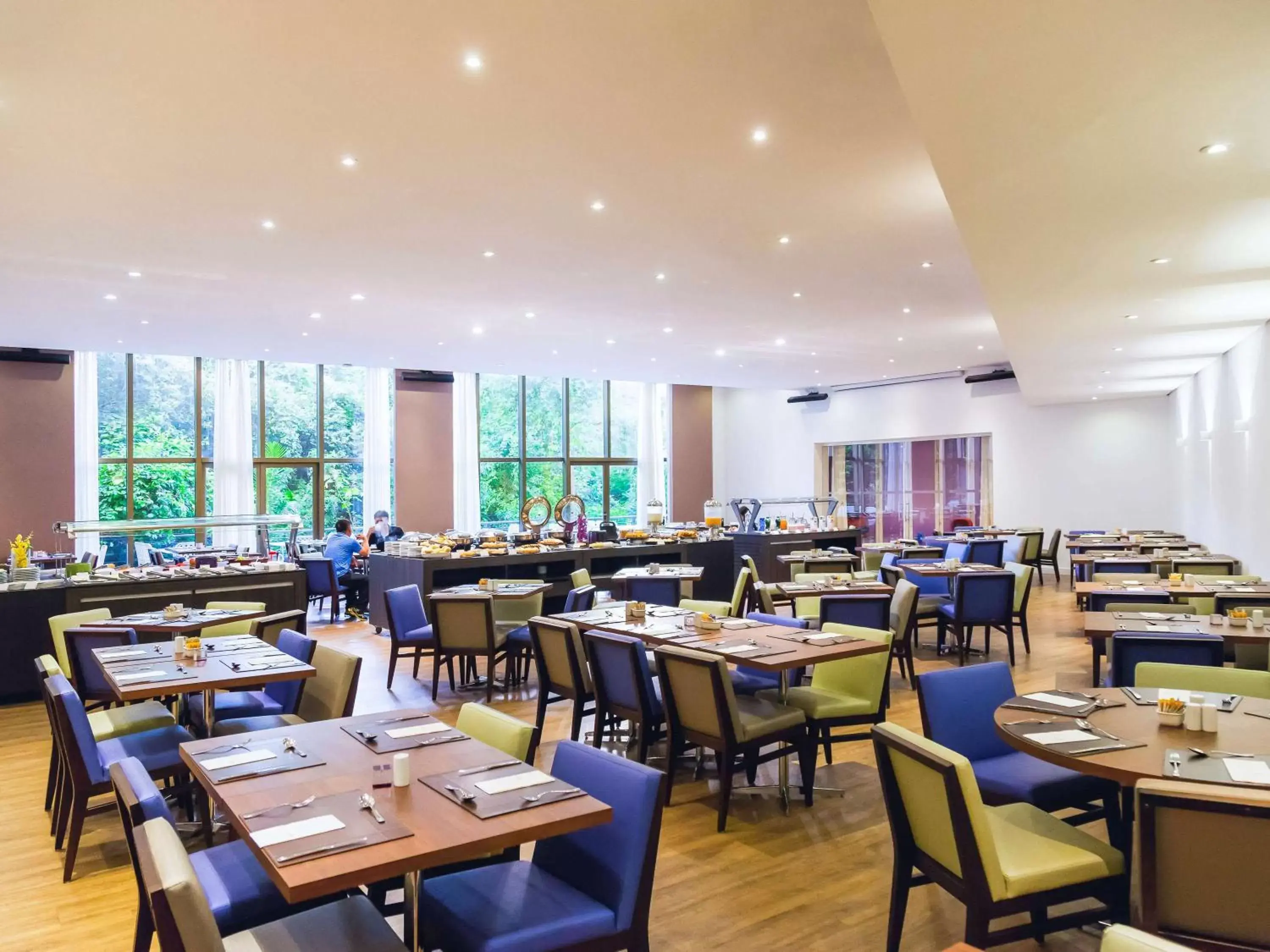 Restaurant/Places to Eat in Novotel Porto Alegre Tres Figueiras