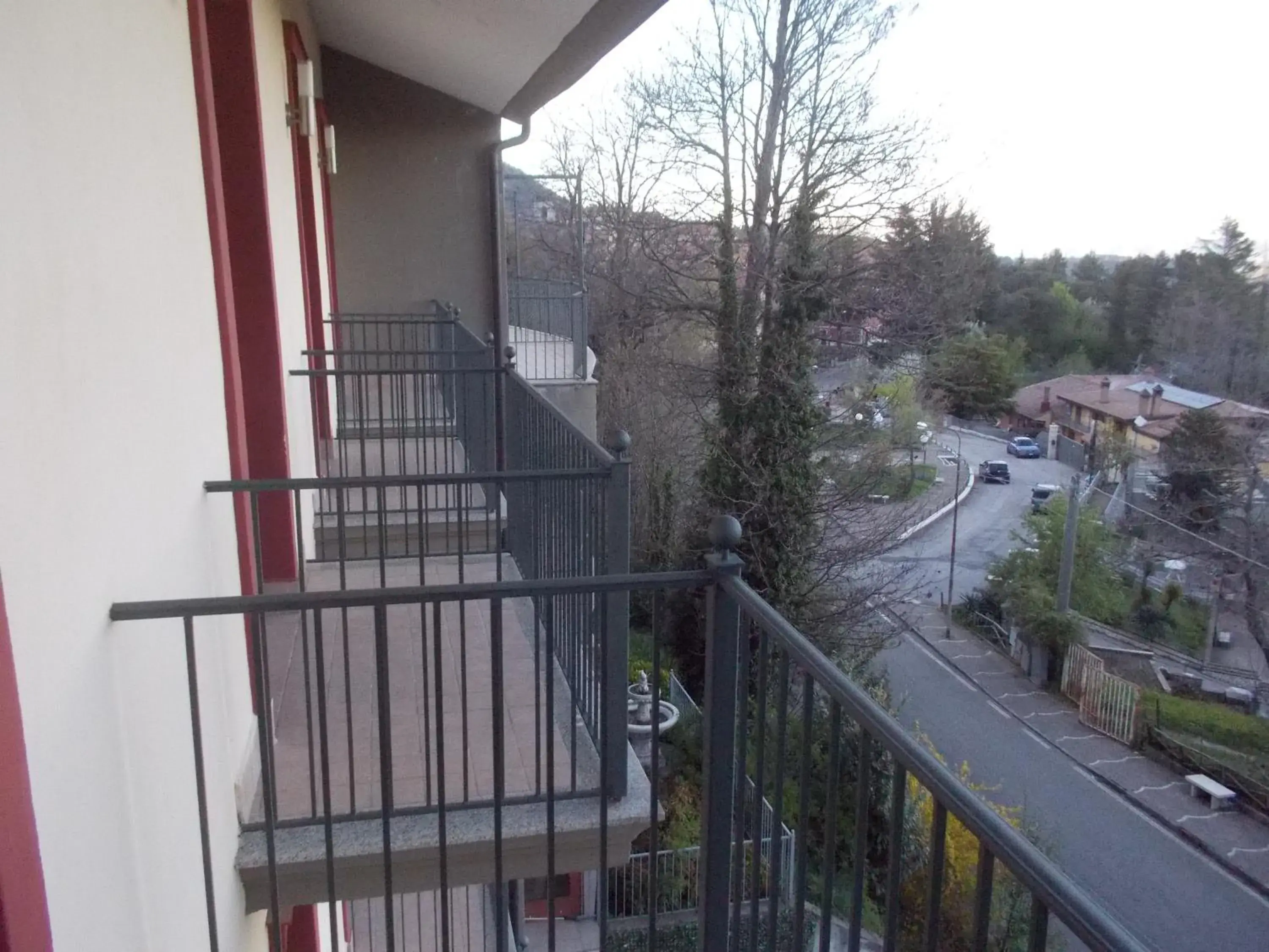 Street view, Balcony/Terrace in Royal Hotel Montevergine