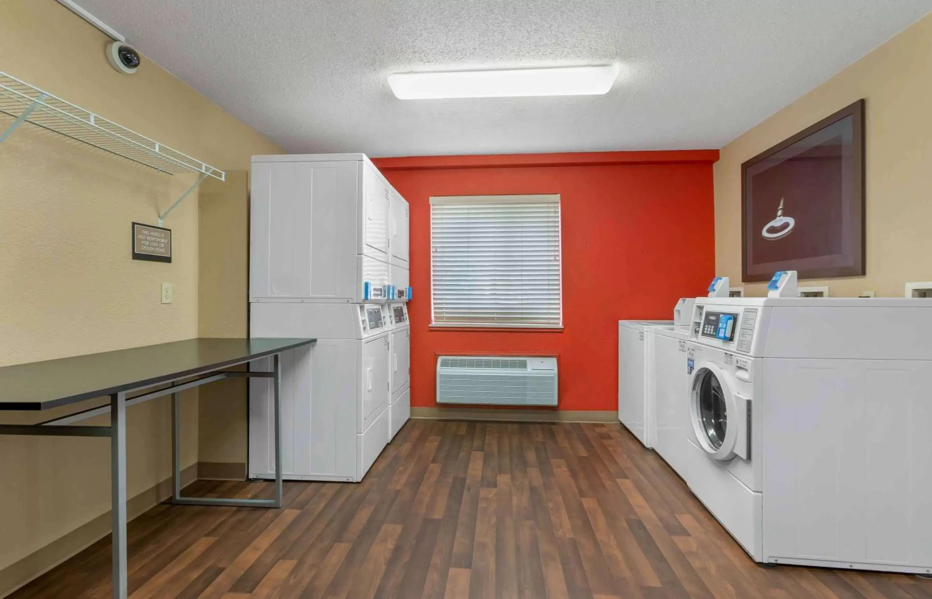 Property building, Kitchen/Kitchenette in Extended Stay America Suites - Toledo - Maumee