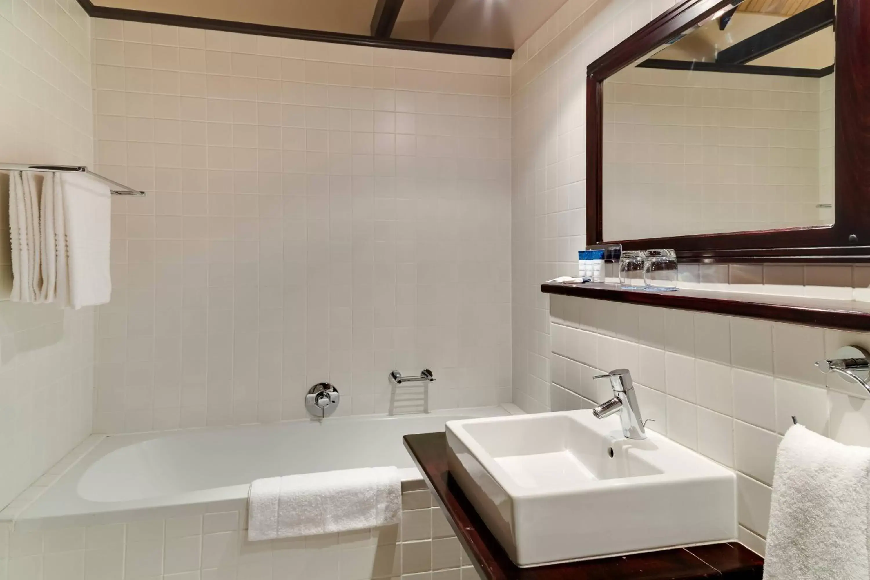 Bathroom in Protea Hotel by Marriott Dorpshuis & Spa Stellenbosch