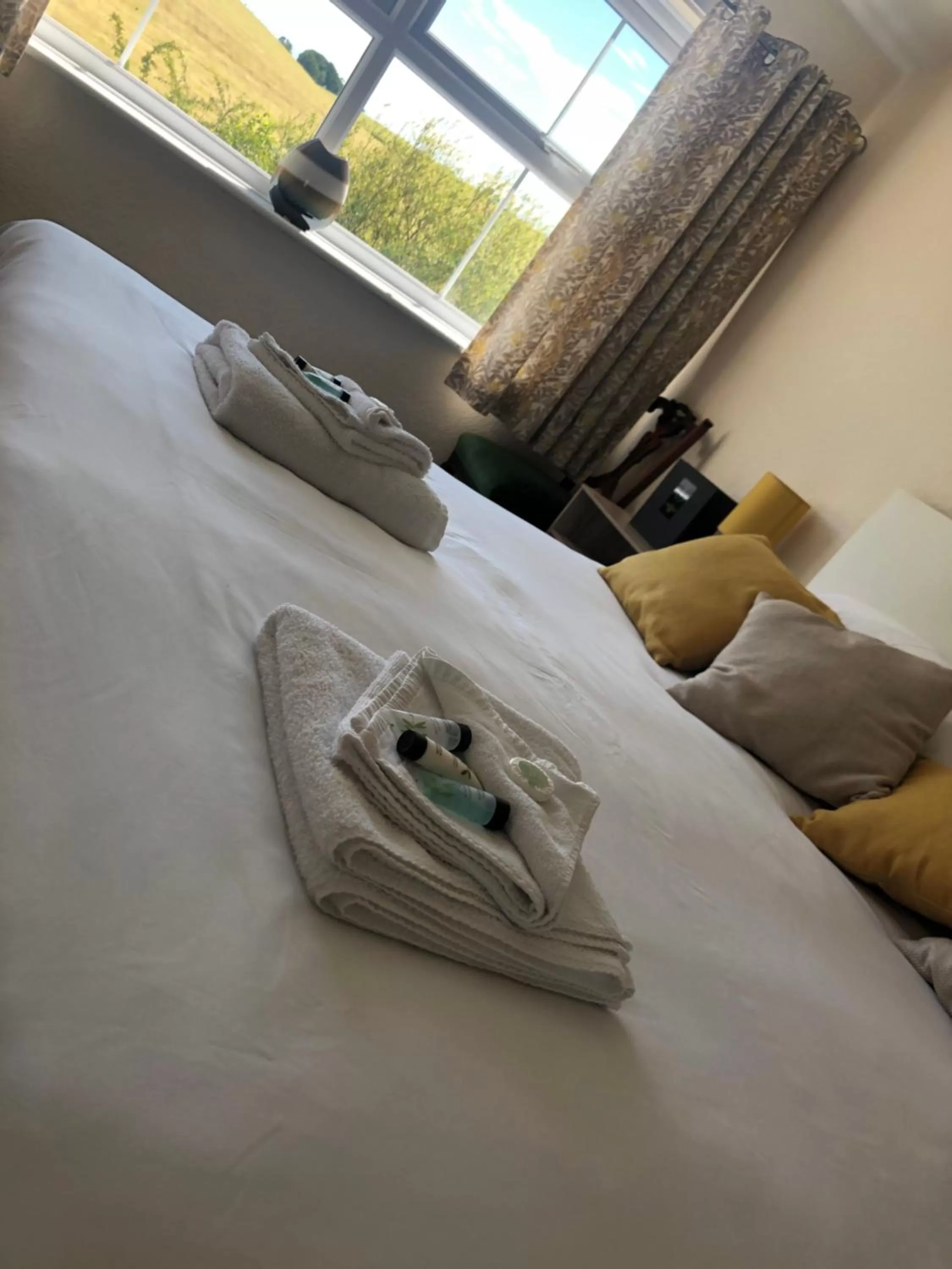 Bedroom, Bed in The Crossings