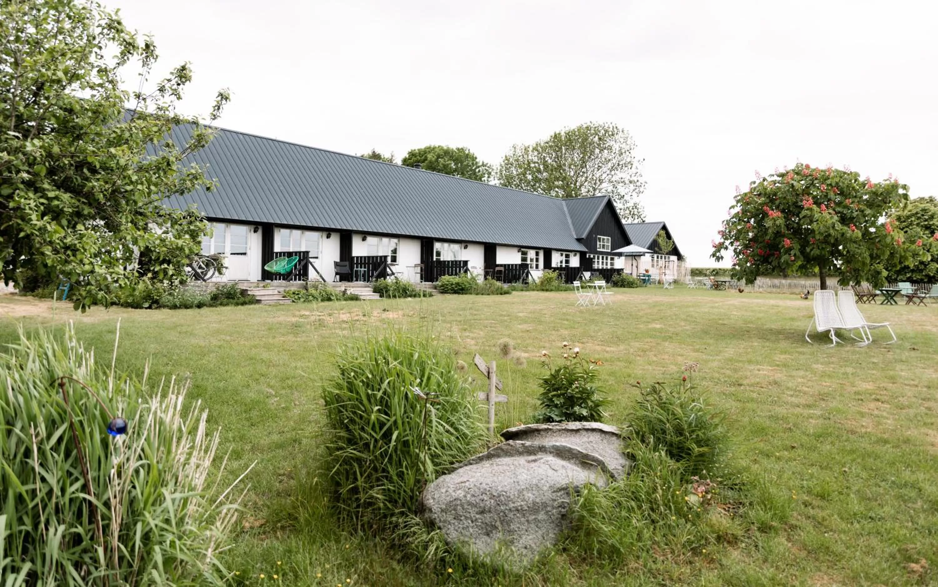 Garden in Sköllengården