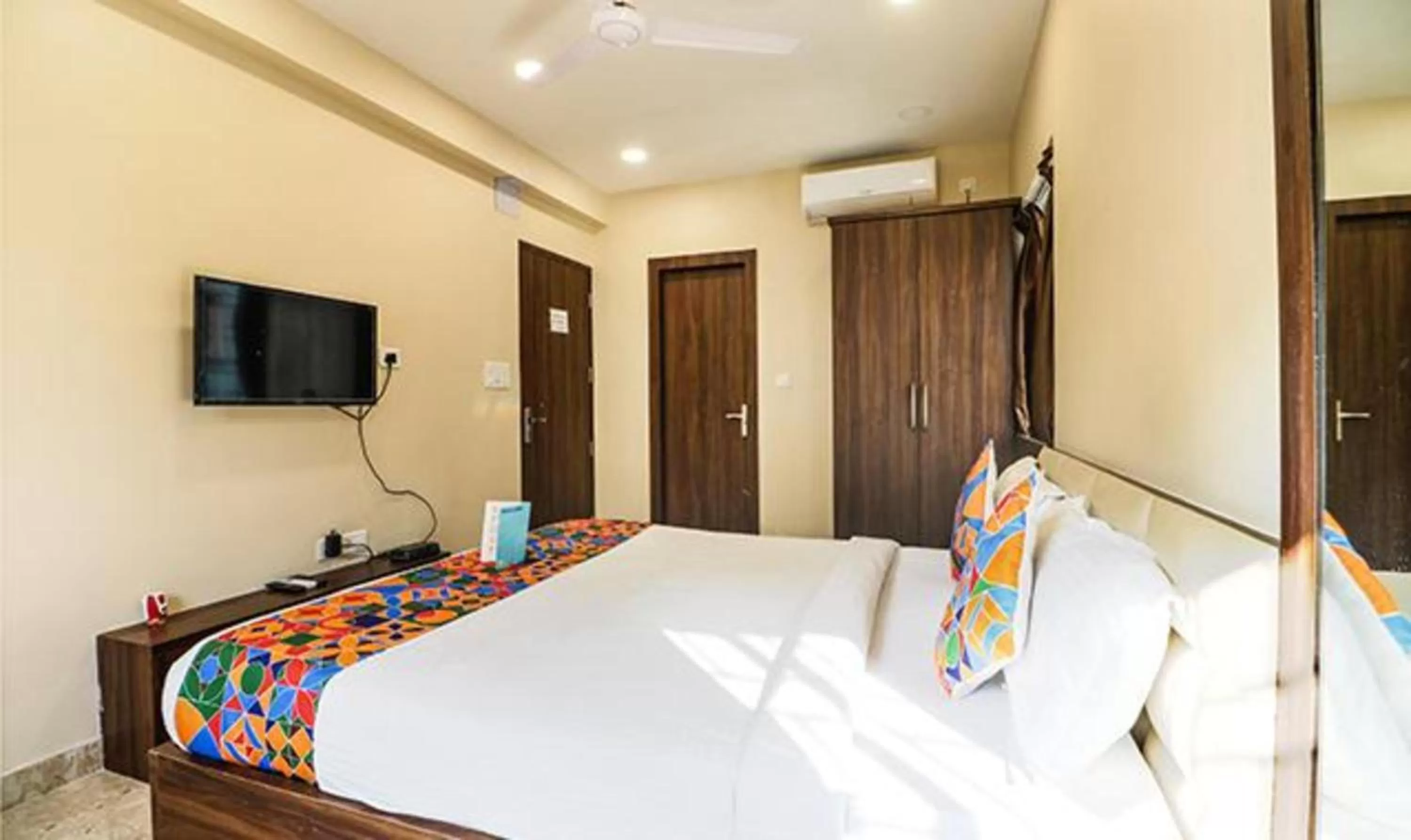 Bedroom, Bed in FabHotel Carnival