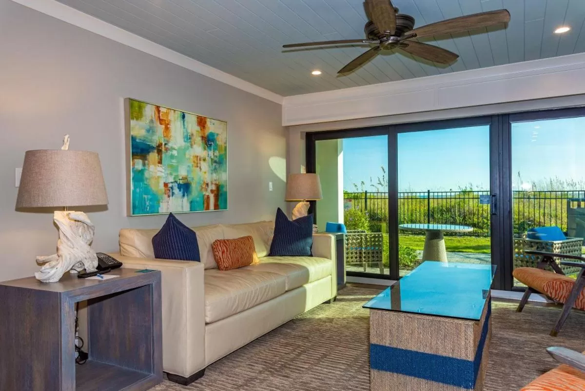 Seating area in Anna Maria Beach Resort