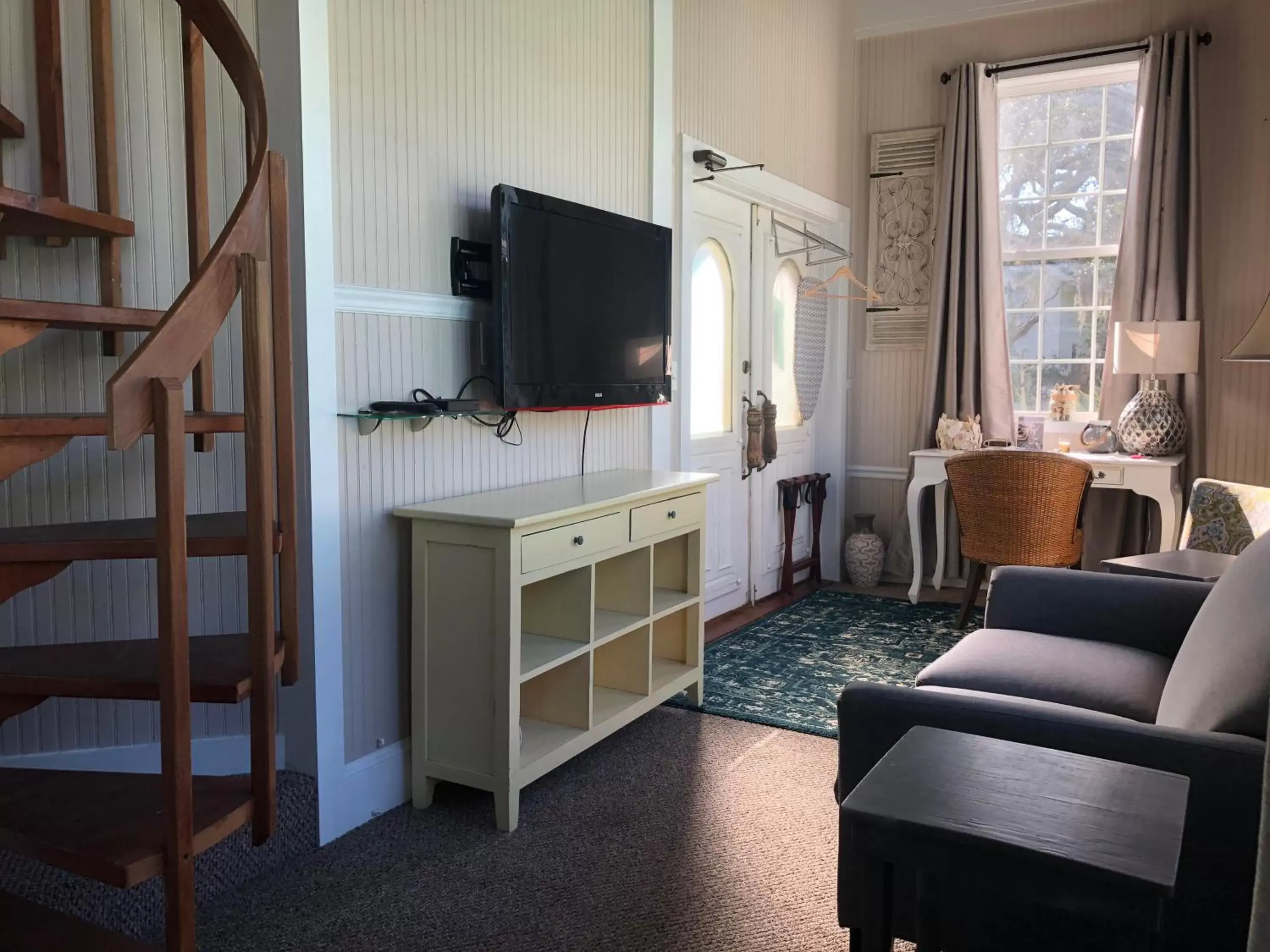 Family Suite in Tybee Island Inn Bed & Breakfast Family Suite in Tybee Island Inn Bed & Breakfast