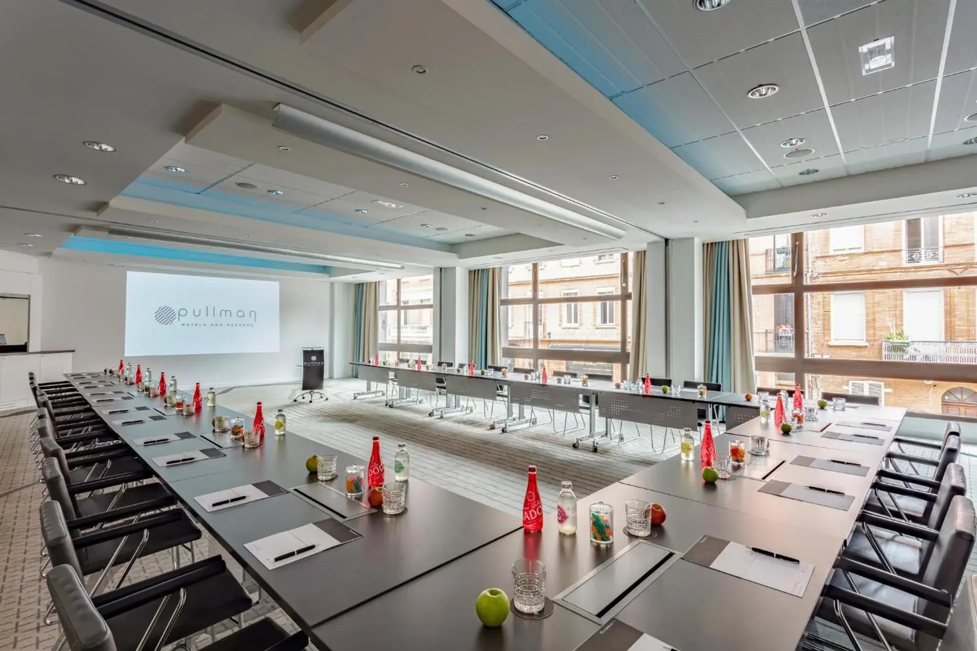 Meeting/conference room, Business Area/Conference Room in Aparthotel Adagio Toulouse Centre Ramblas