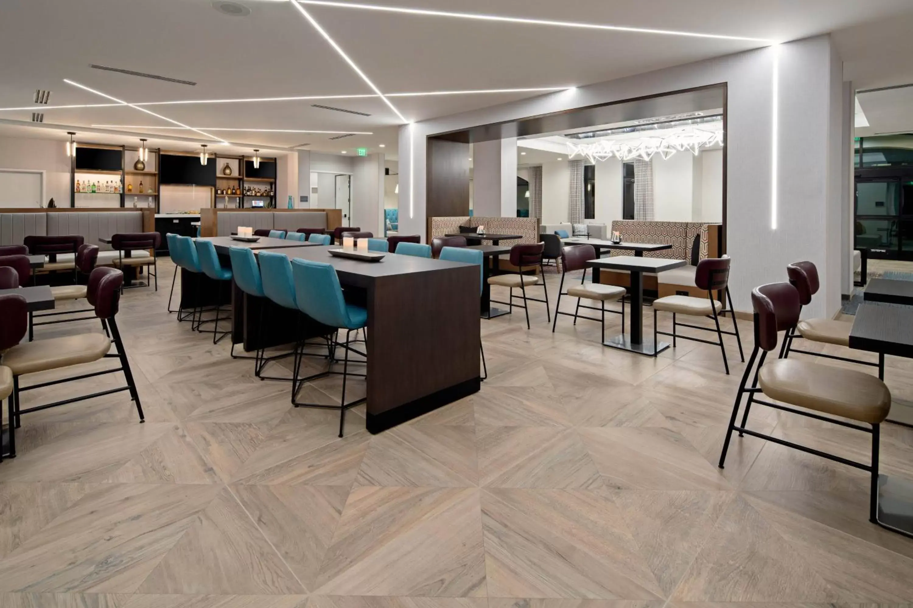 Restaurant/Places to Eat in Residence Inn by Marriott Valencia