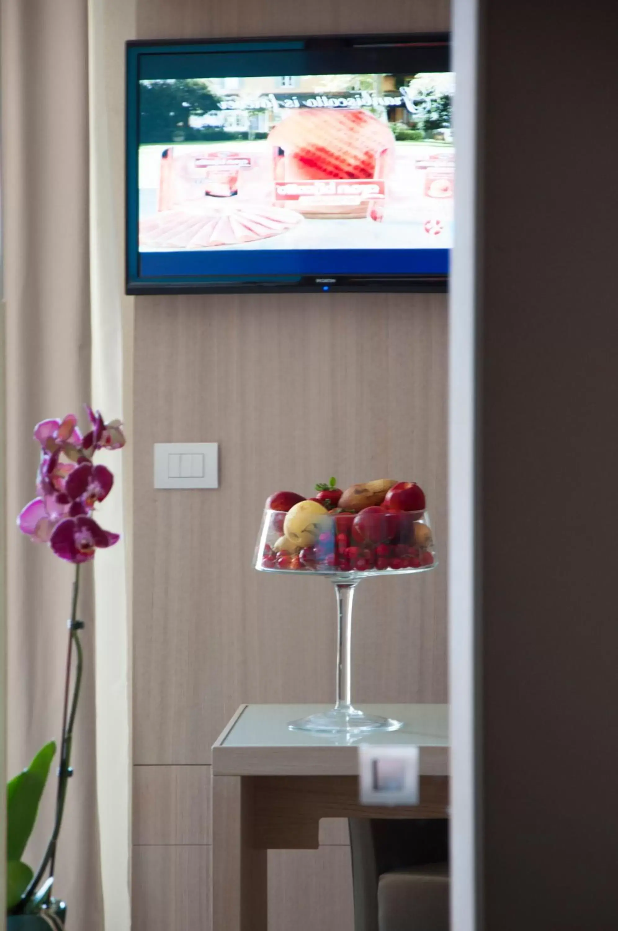 TV and multimedia, TV/Entertainment Center in Alma di Alghero Hotel