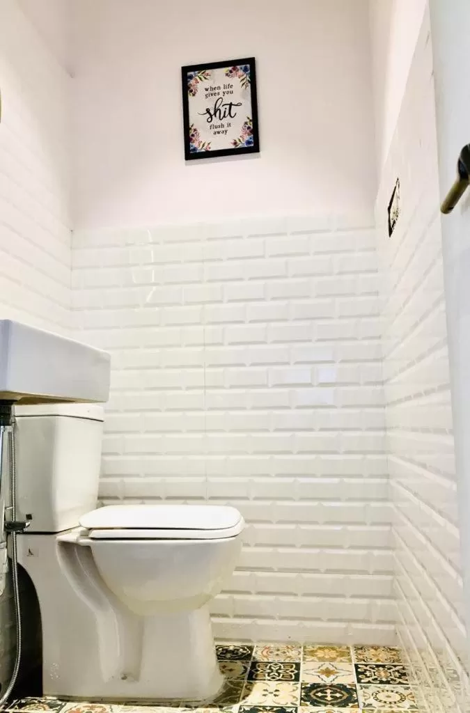 Toilet, Bathroom in HALF Hotel, Calangute