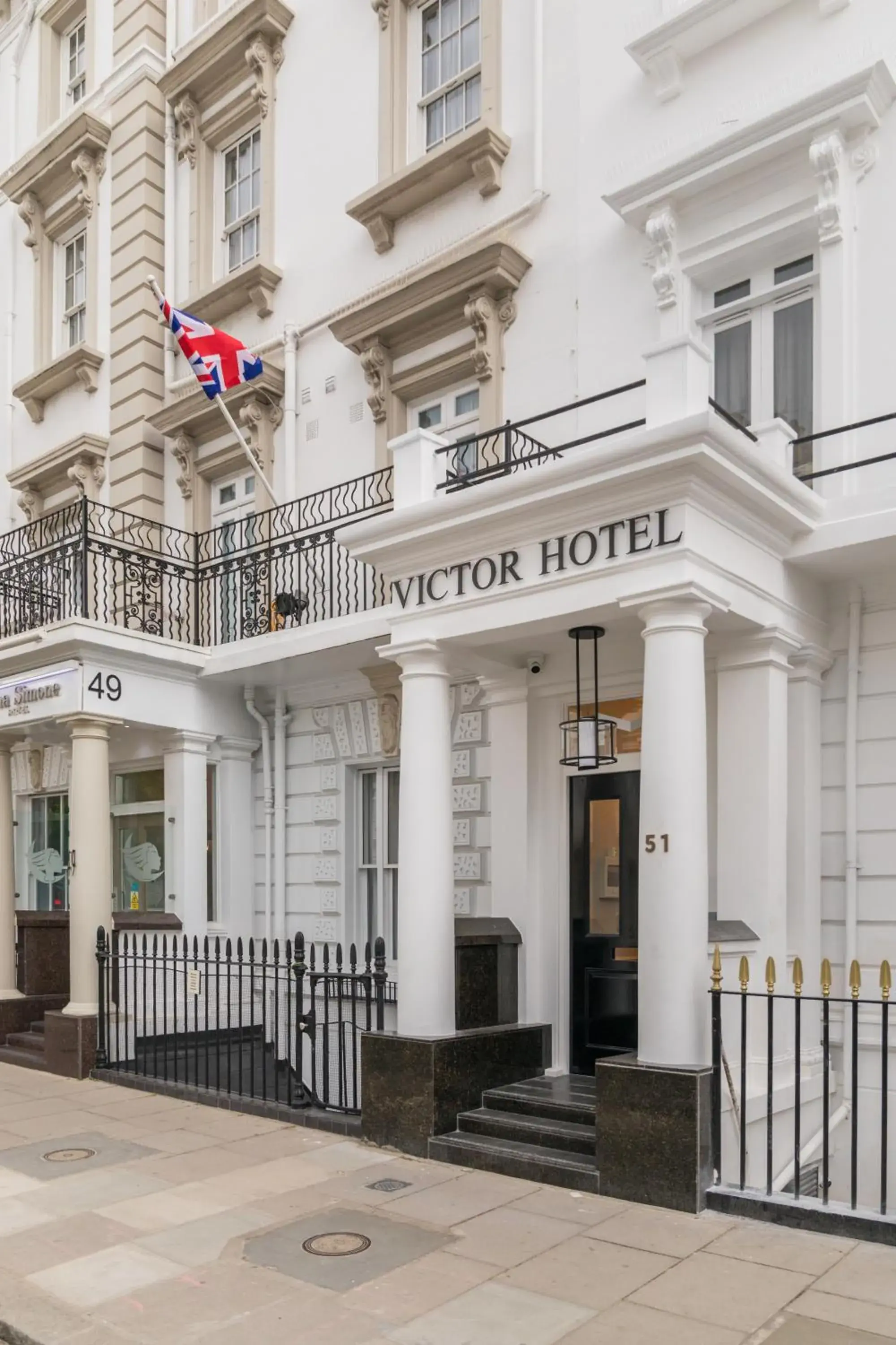 Property Building in Victor Hotel - London Victoria
