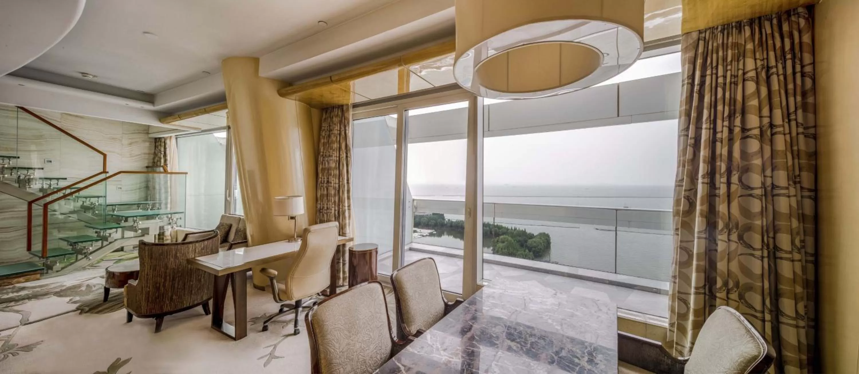 Living room in Sheraton Huzhou Taihu Lake Hot Spring Resort & Spa