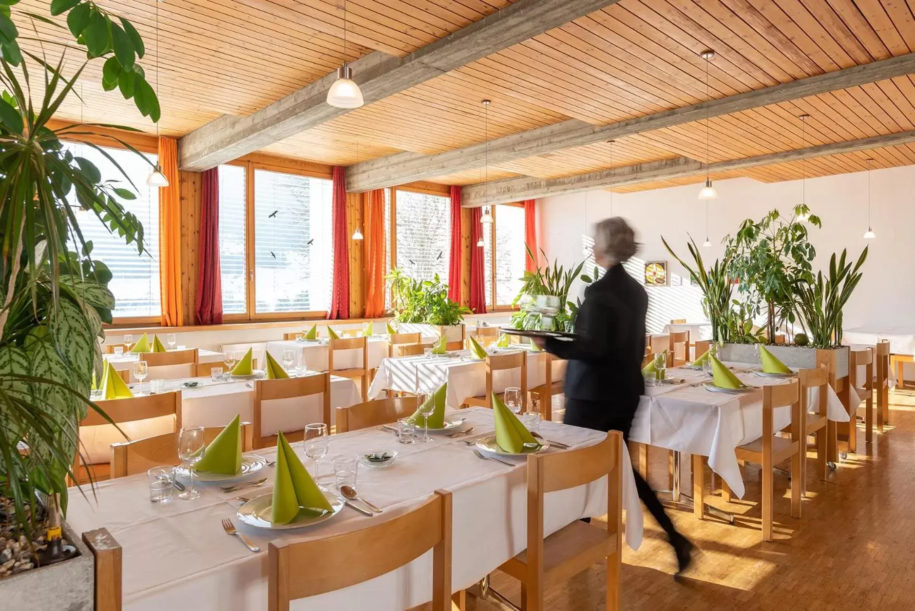 Restaurant/Places to Eat in Haus der Begegnung im Kloster Ilanz