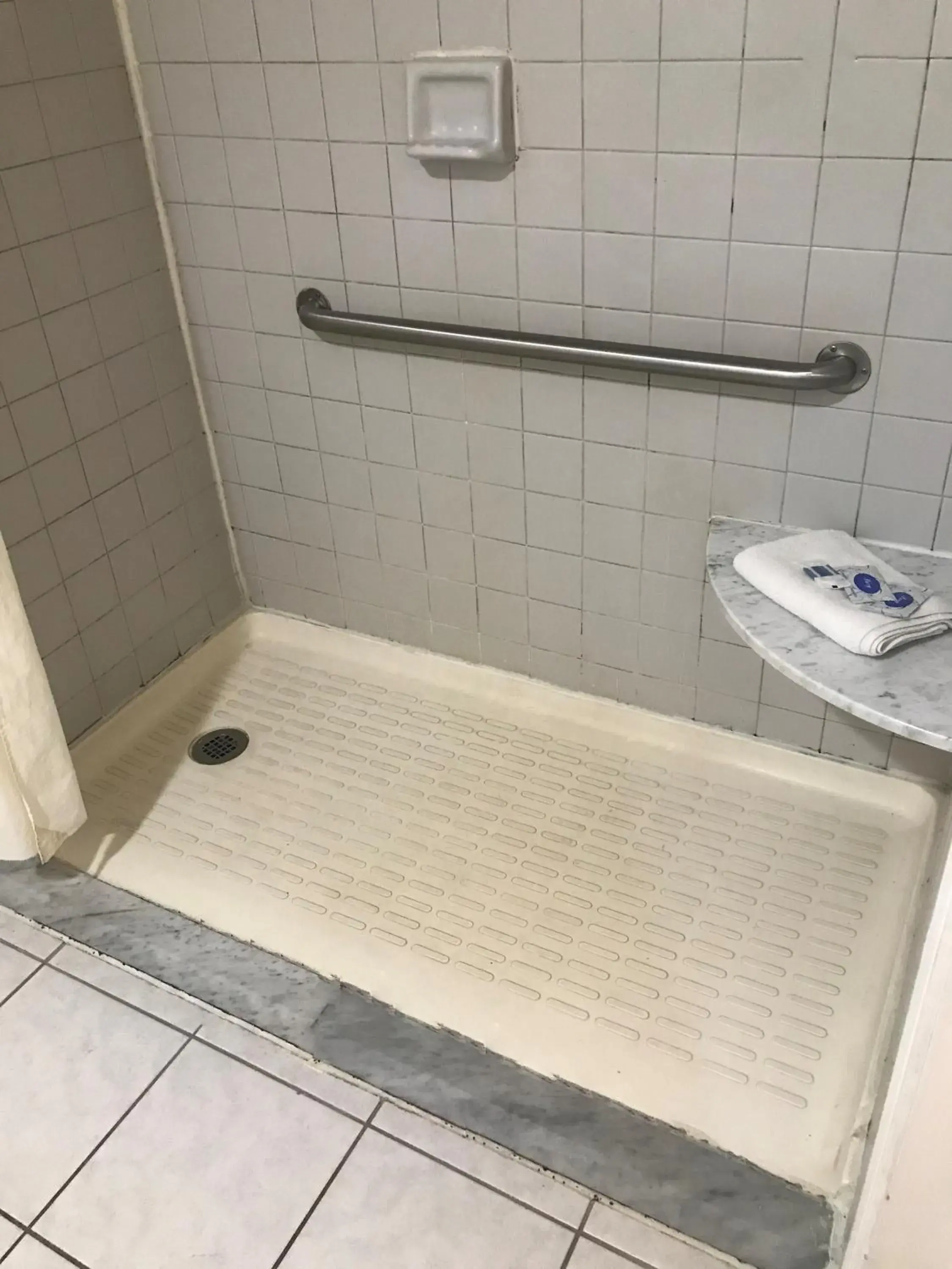 Bathroom in Superlodge Absecon/Atlantic City