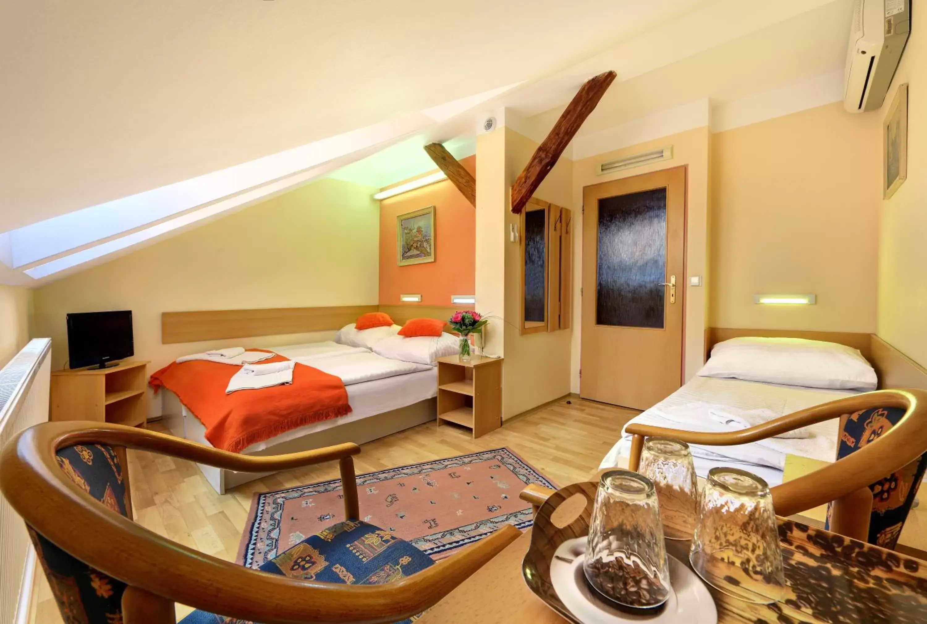 Bed in Hotel Golden City Garni