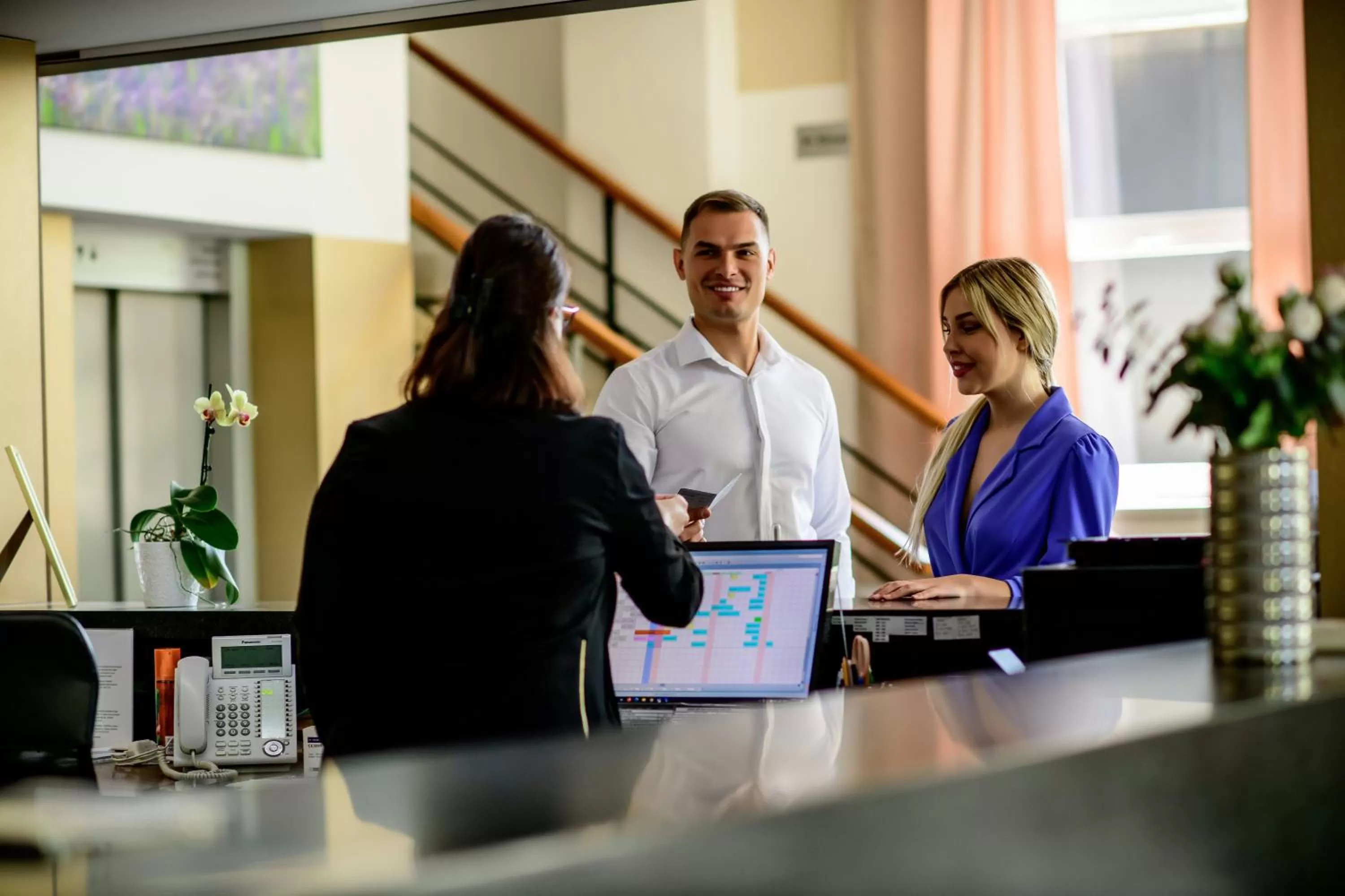 People in Hotel Karpatia